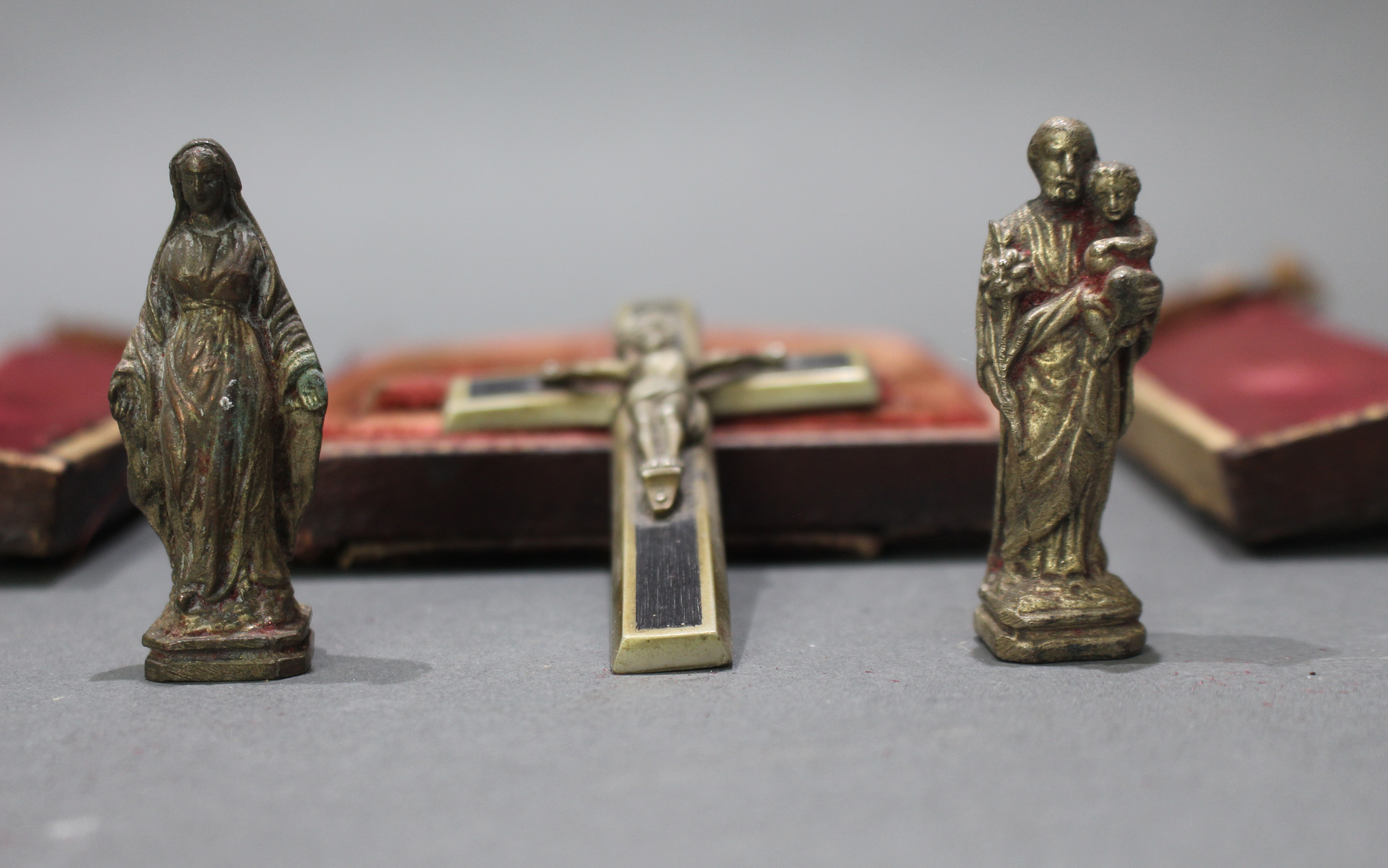 Antique Cased Crucifix Set - Image 8 of 12