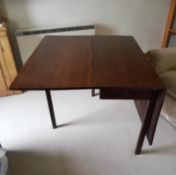 Georgian Antique Oak Drop Leaf Table c.1790