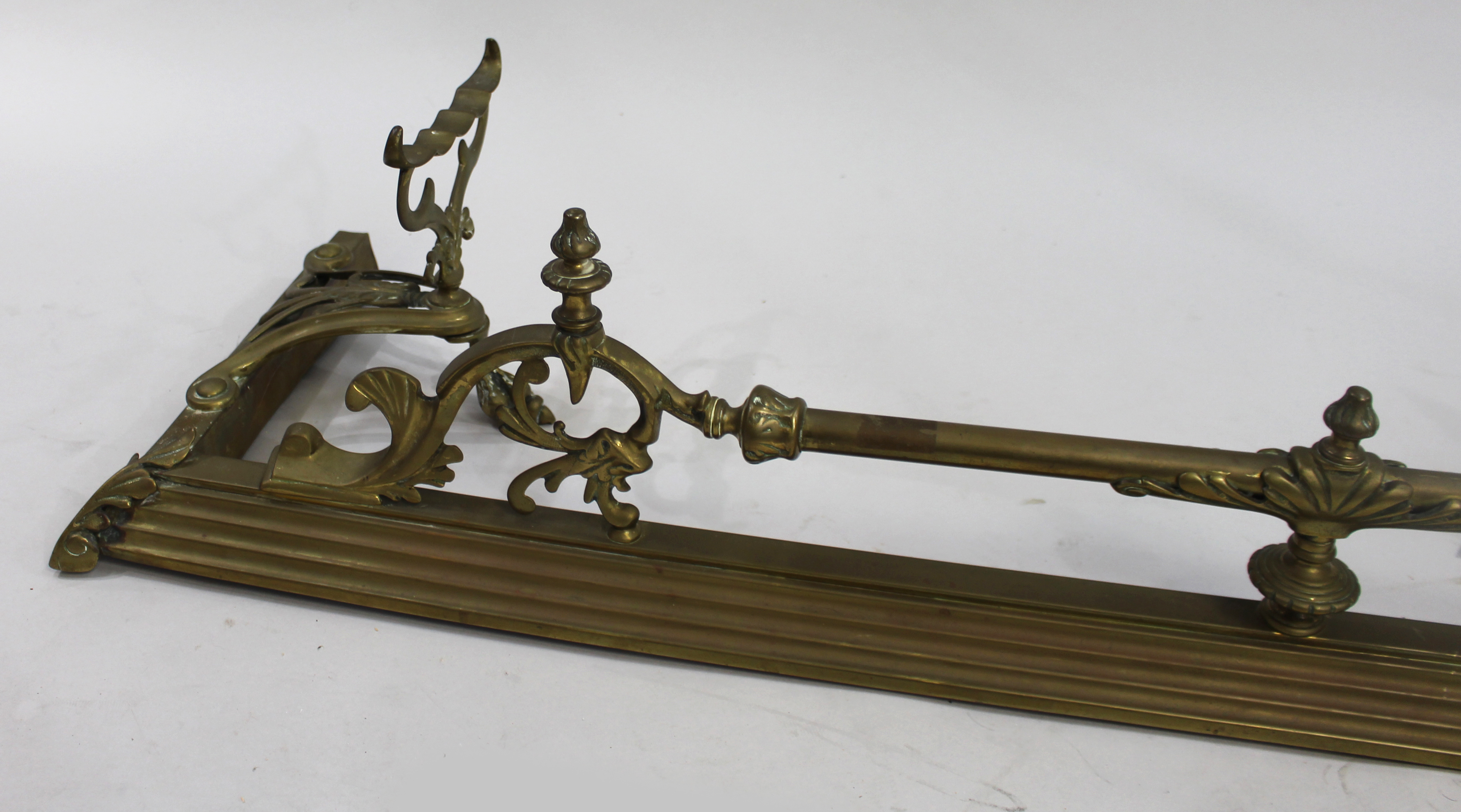 Ornate Victorian Brass Fire Fender with Rests - Image 2 of 3