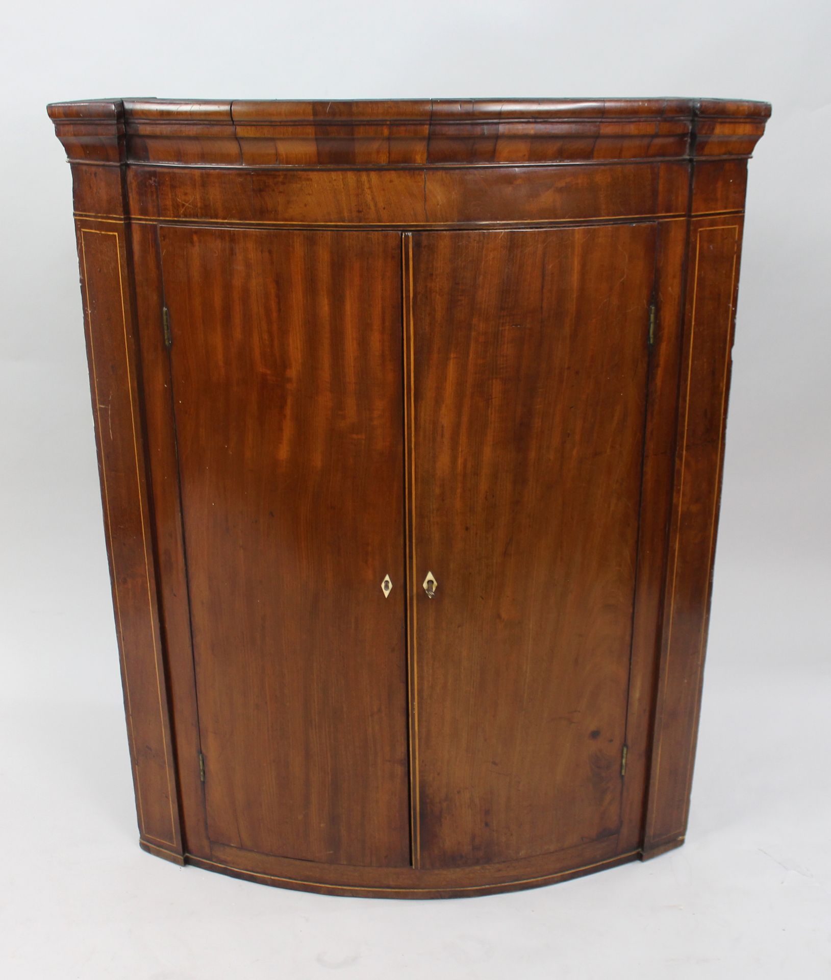 Georgian Bow Fronted Mahogany Wall Hanging Corner Cabinet