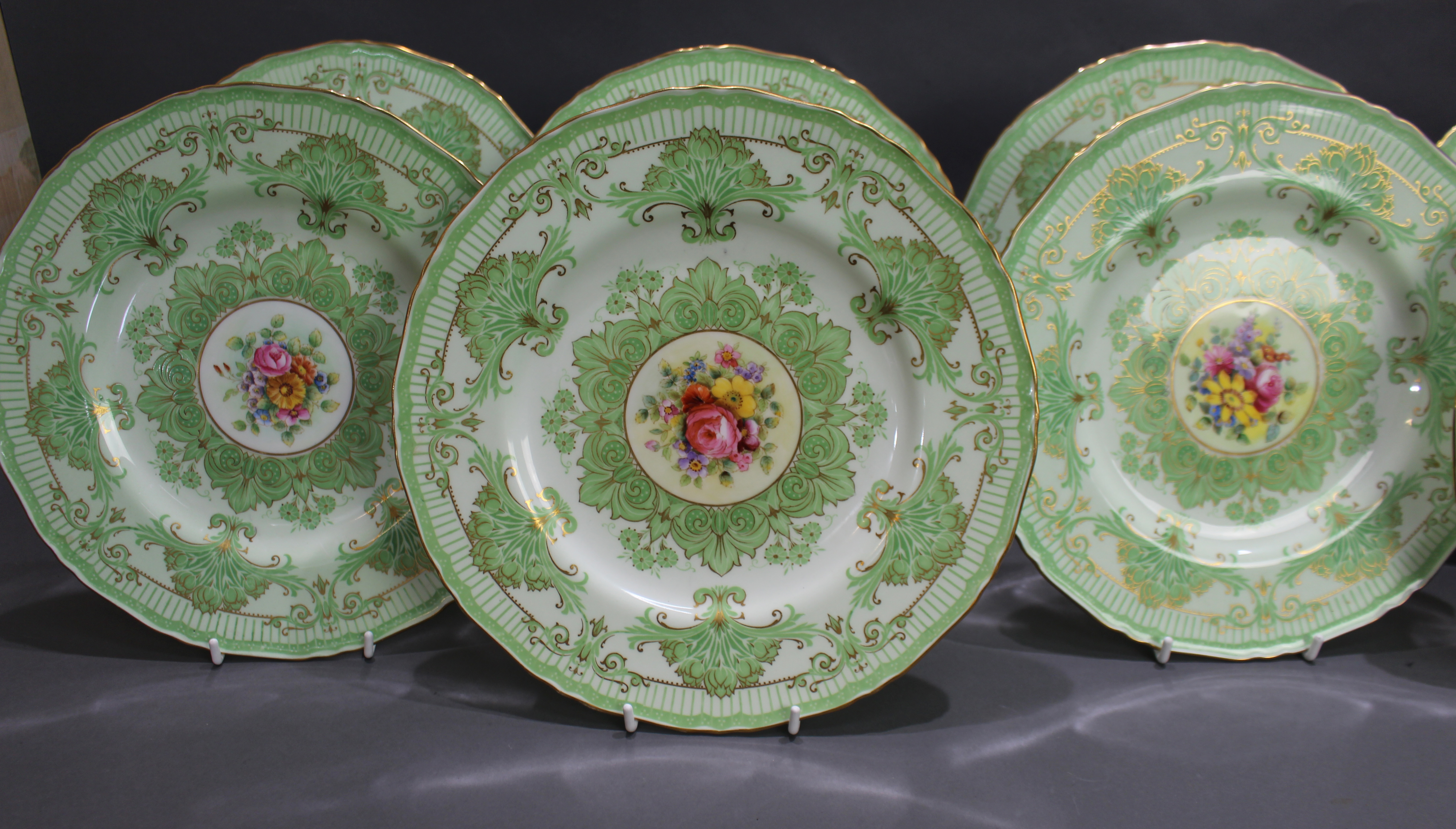 Set of 8 Hand Decorated Royal Worcester Cabinet Plates 1933 - Image 2 of 4