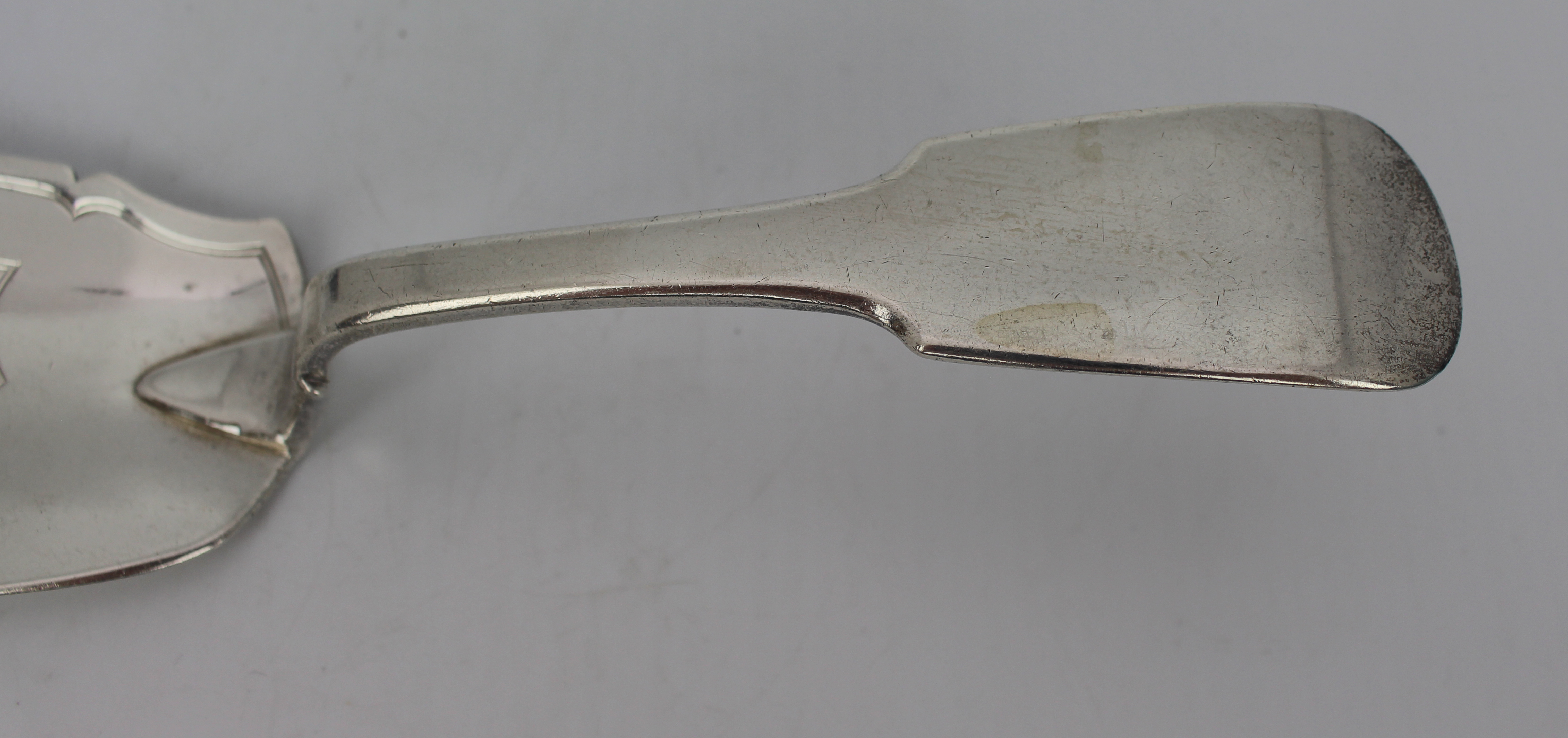 Georgian Solid Silver Fish Slice London 1824 - Image 3 of 5