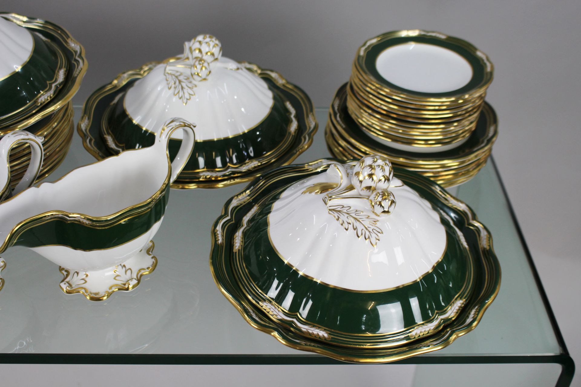 Fine Spode Harrogate Bone China Dinner Service - Image 6 of 10