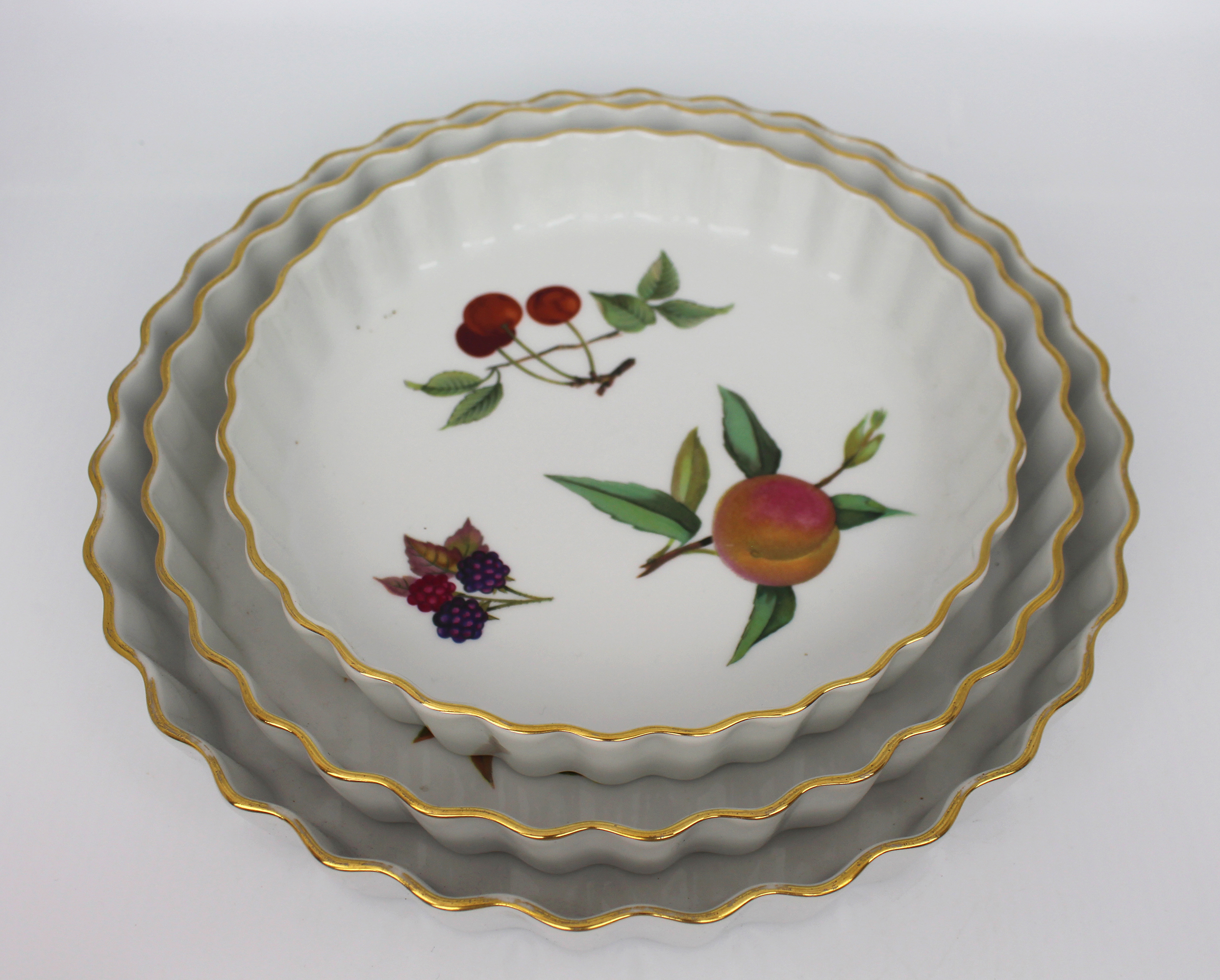 Collection of Royal Worcester Evesham Gold - Image 5 of 12