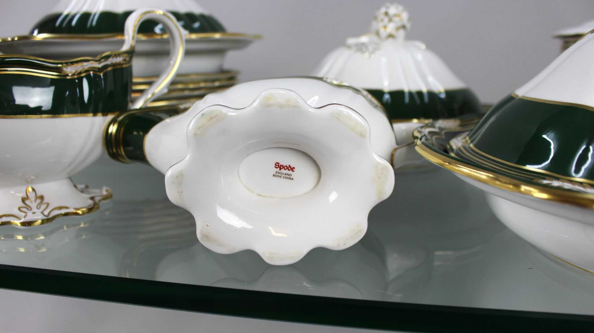 Fine Spode Harrogate Bone China Dinner Service - Image 7 of 10