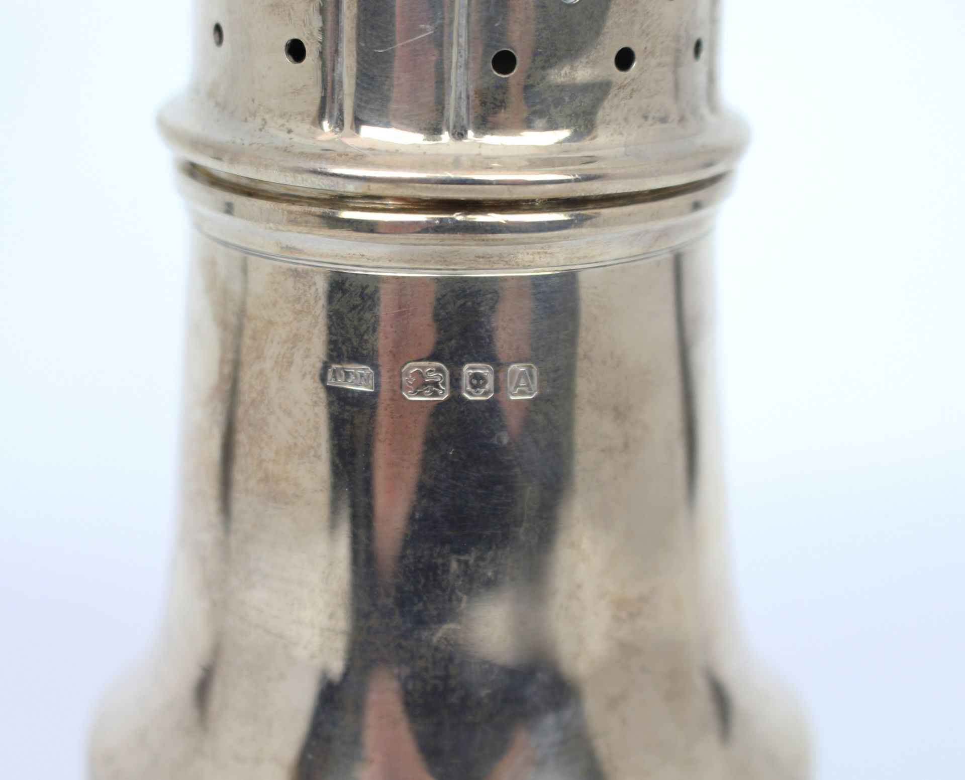 Solid Silver Sugar Caster London 1936 - Image 4 of 5