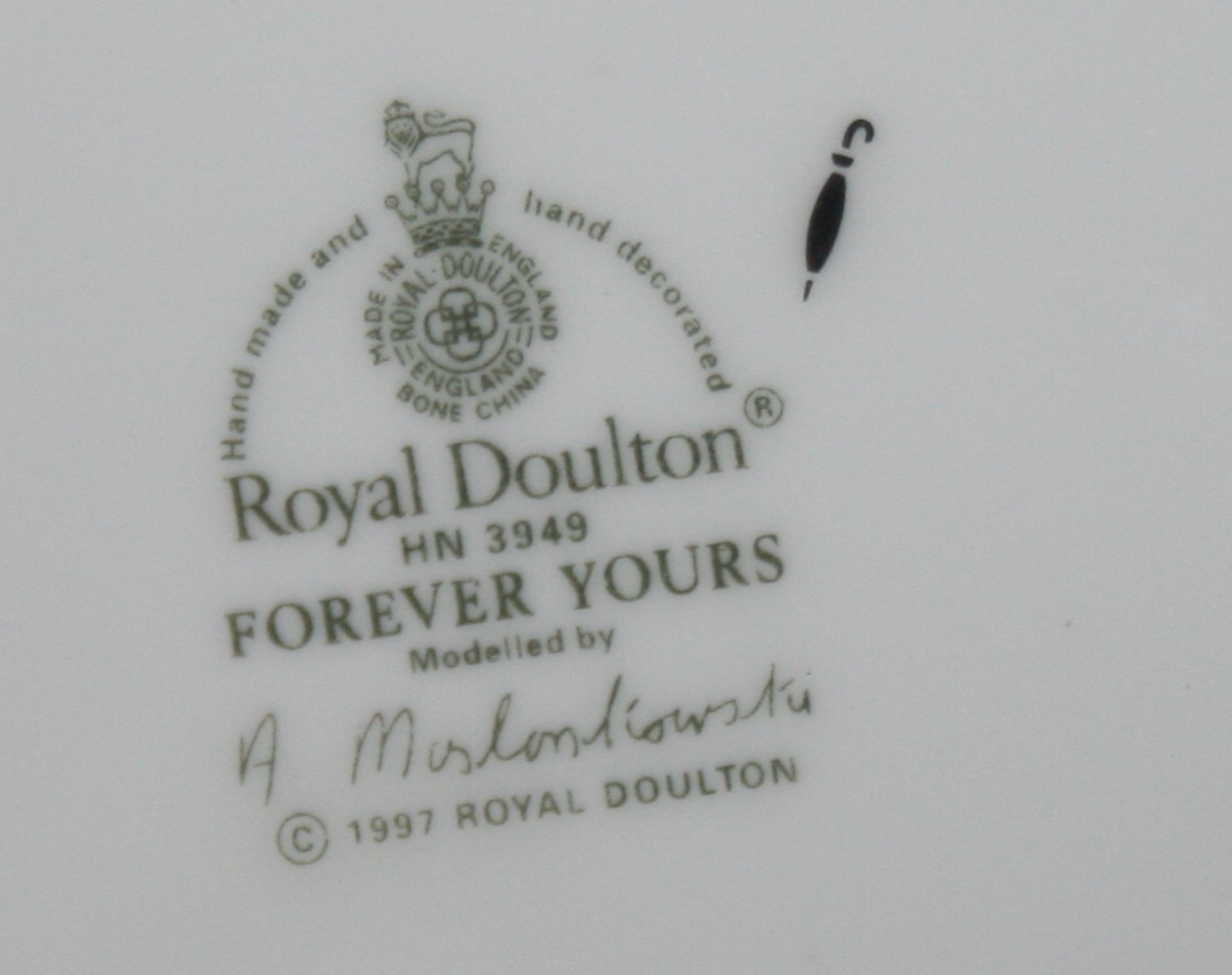 Collection of 6 Royal Doulton Figurines - Image 6 of 13