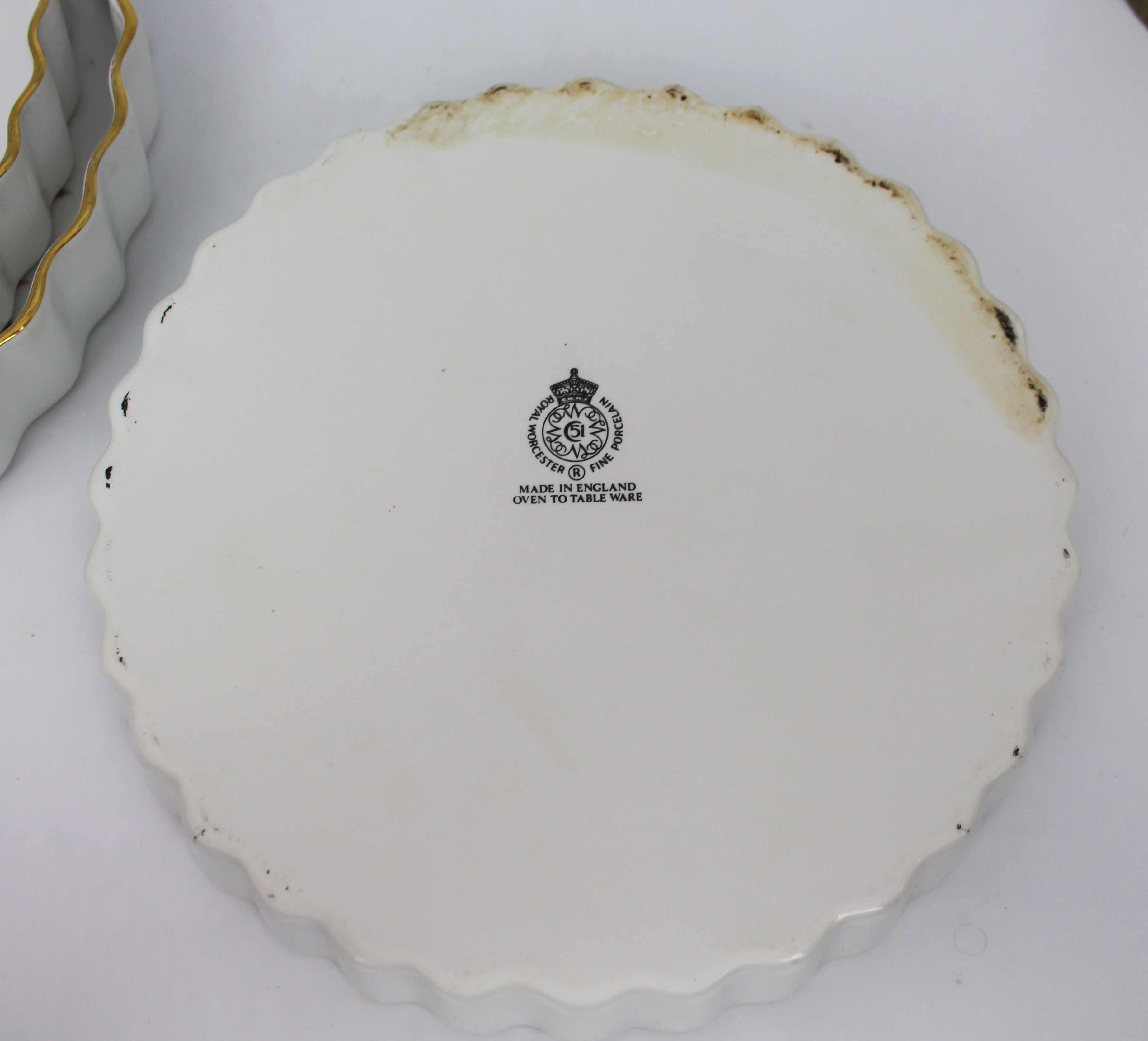 Collection of Royal Worcester Evesham Gold - Image 7 of 12