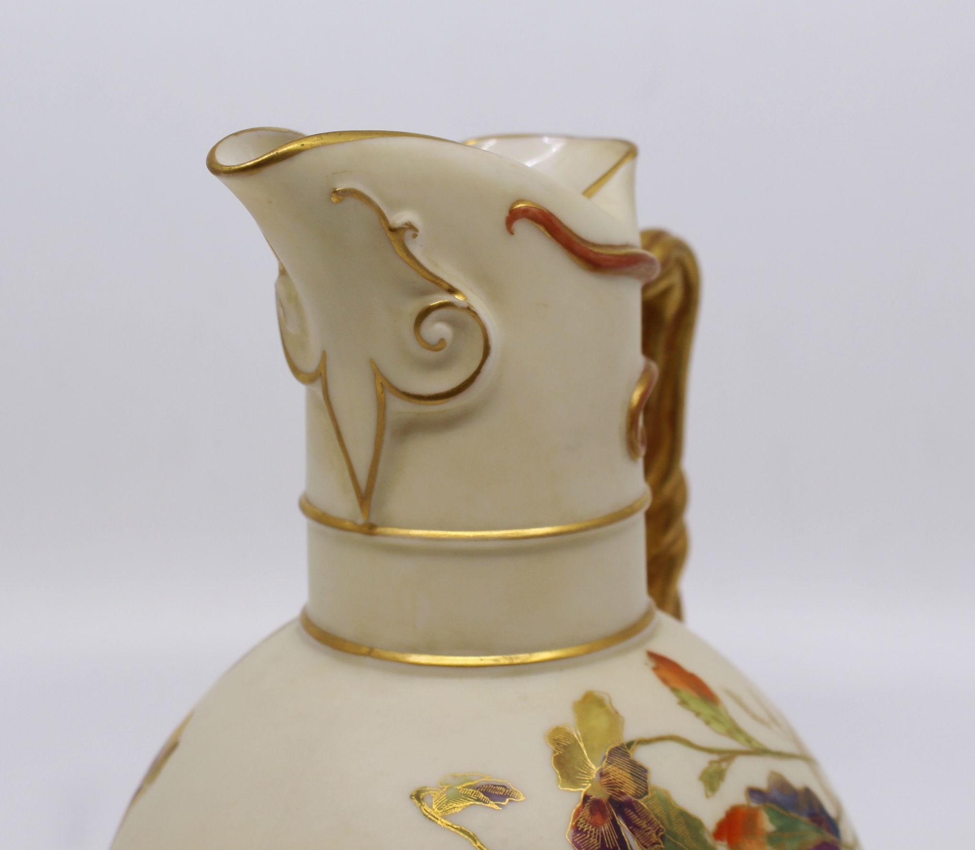 Late 19th c. Royal Worcester Gilded Blush Jug 1891 Model 1378 - Image 5 of 8