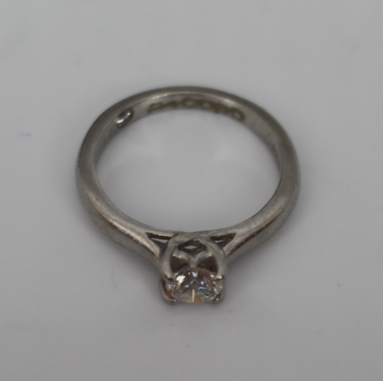 Leo Diamond Platinum Ring - Image 3 of 10