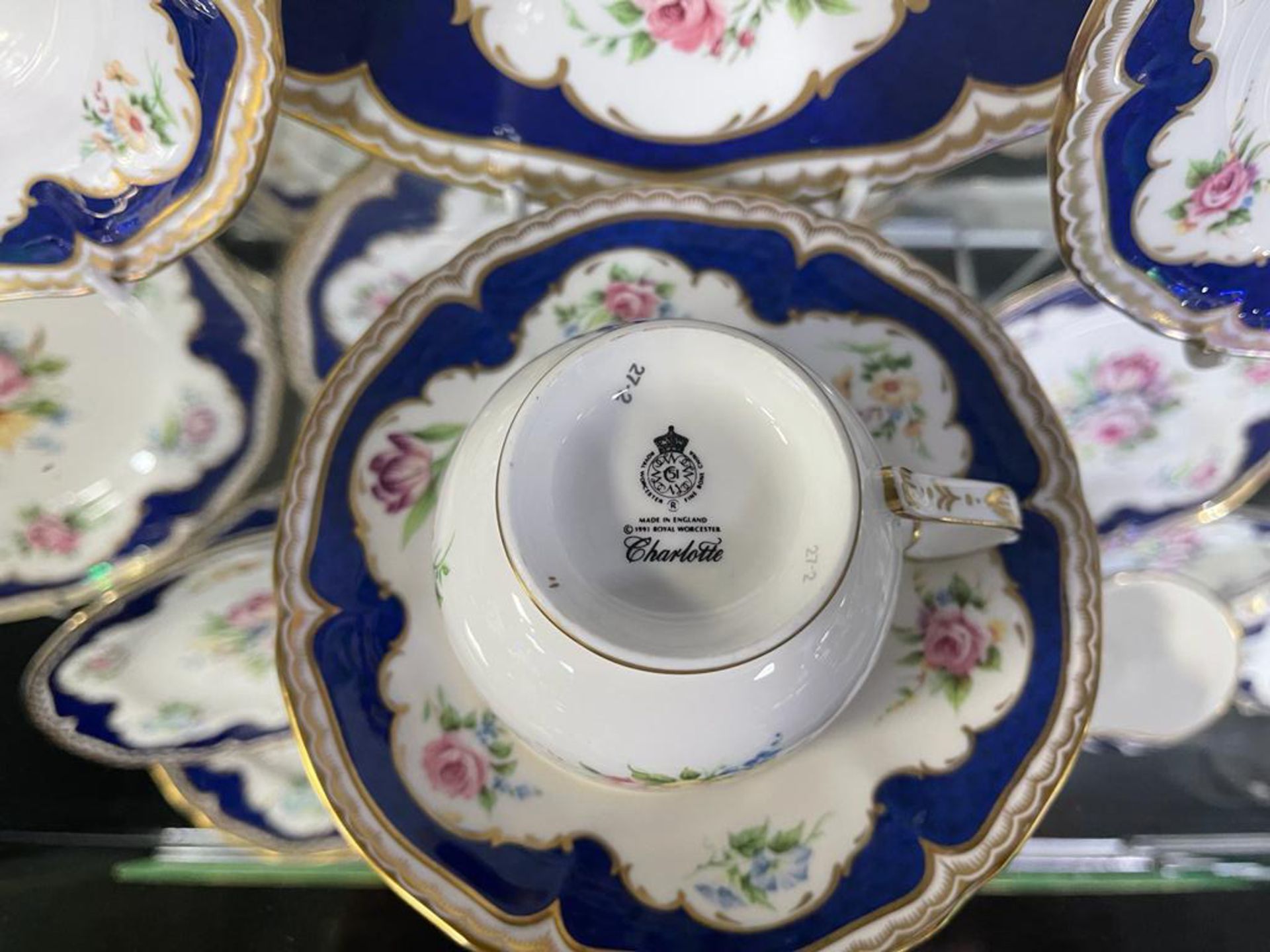 Royal Worcester Charlotte Dinner Service 70 Pieces - Image 7 of 9