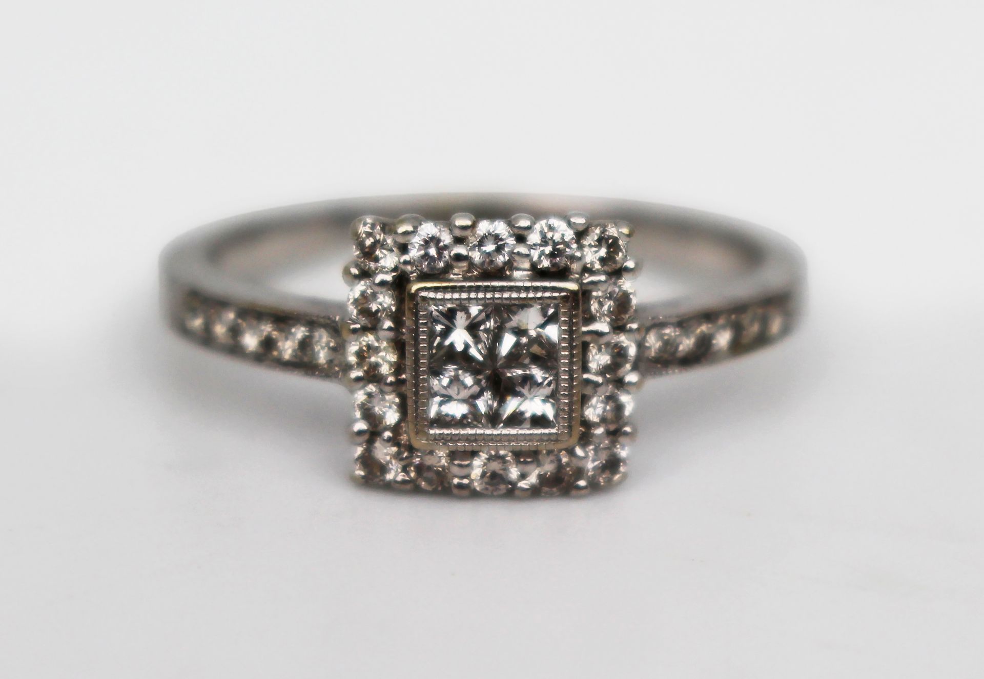 Diamond 18ct White Gold Ring 0.70 carat