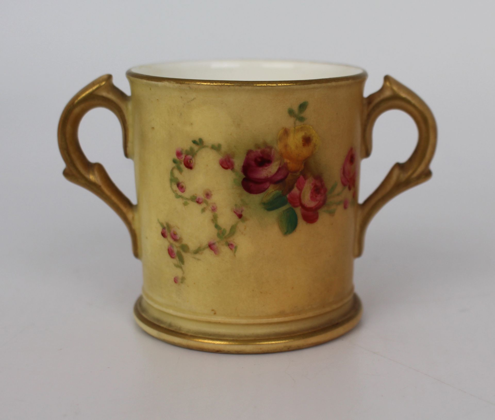 Edwardian Royal Worcester Small Two Handled Blush Cup - Image 4 of 7