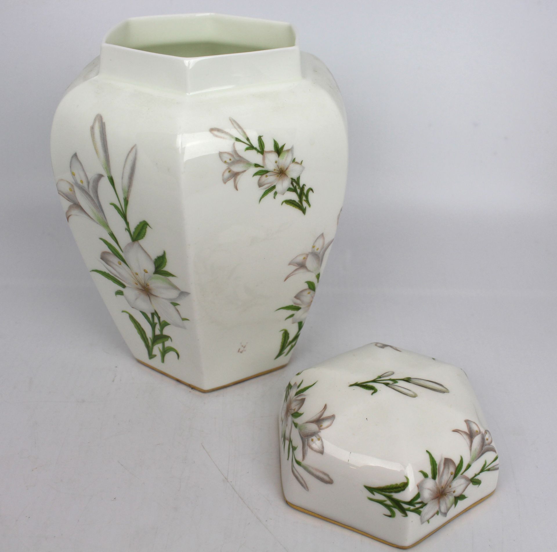 Lidded Bone China Ginger Jar - Image 3 of 4