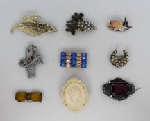 Set of 9 Vintage Brooches