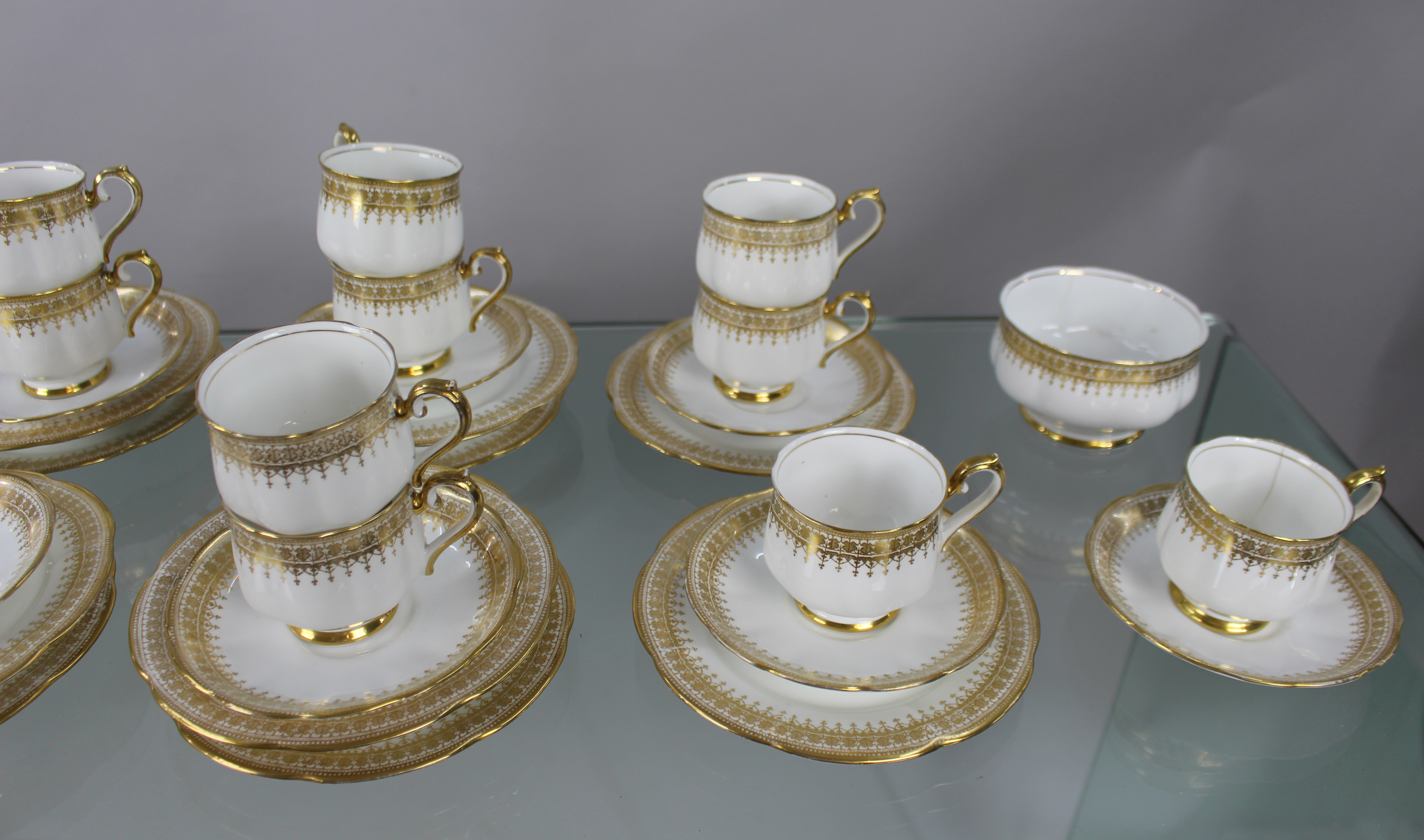 Royal Albert White & Gold Tea Service - Image 4 of 7