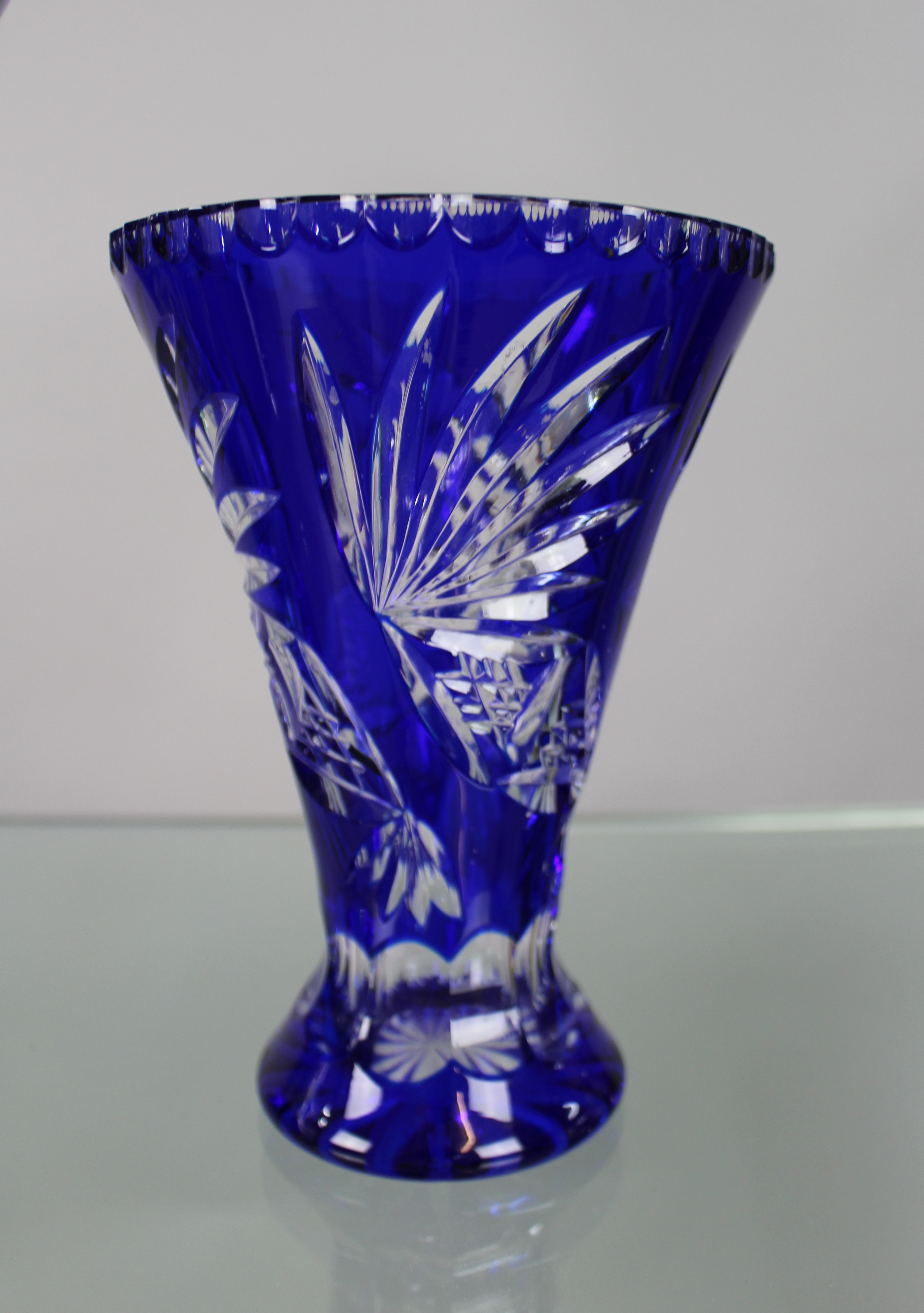 Fine Vintage Cobalt Blue Overlay Crystal Trio of Vases - Image 6 of 7