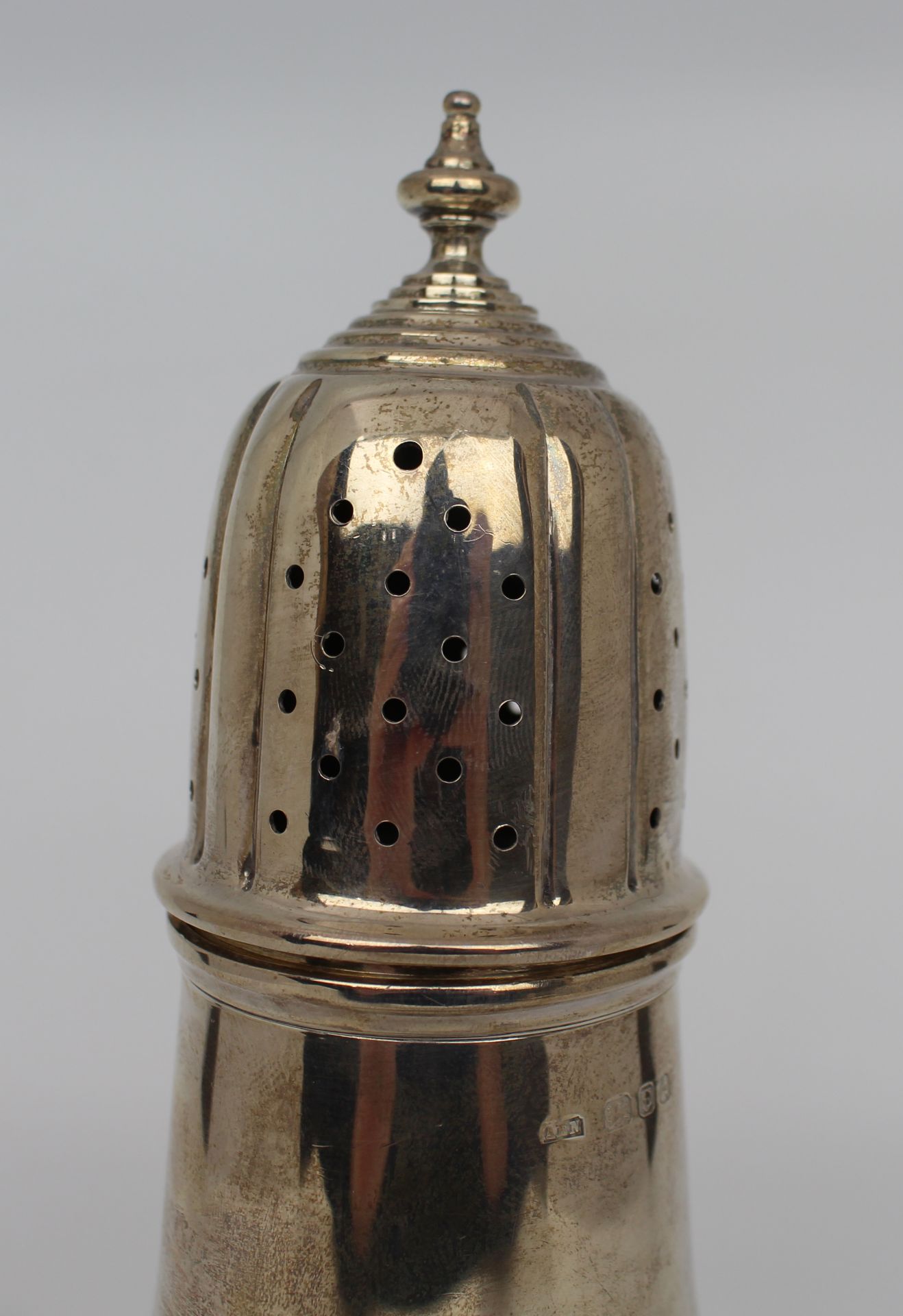 Solid Silver Sugar Caster London 1936 - Image 3 of 5