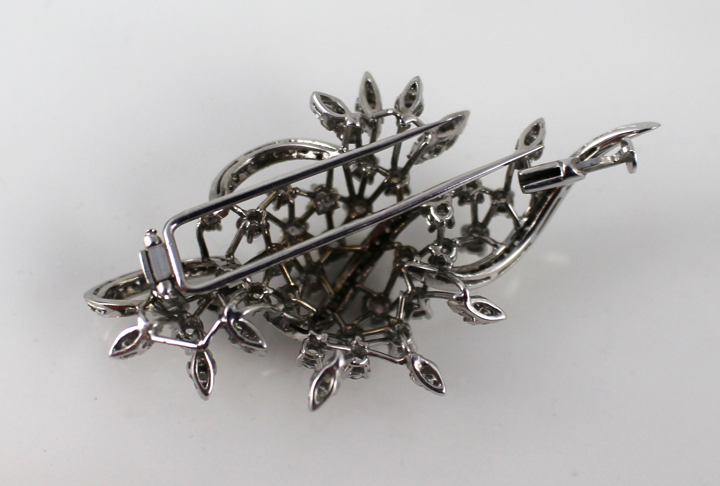 Fine Diamond Set Foliate 18ct. White Gold Brooch - Image 3 of 4