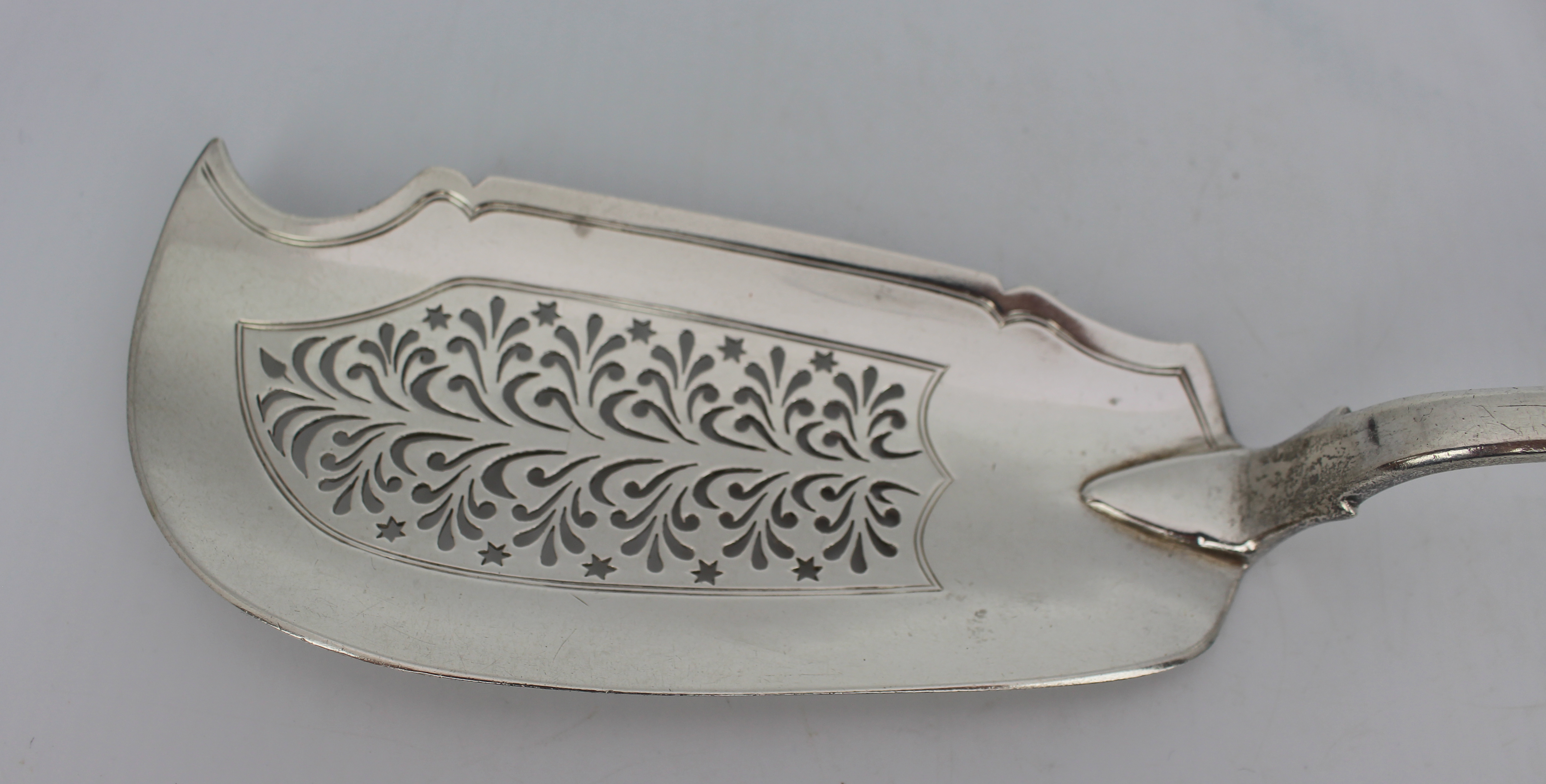 Georgian Solid Silver Fish Slice London 1824 - Image 2 of 5