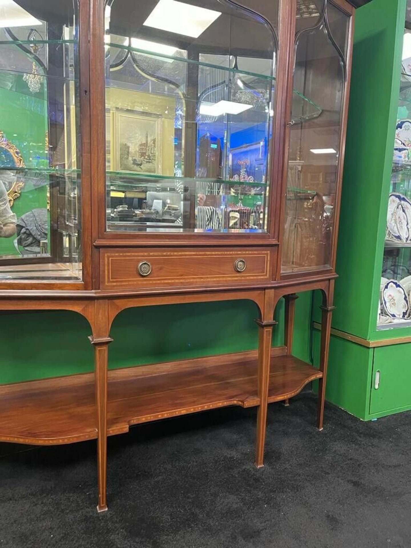 Fine 19th c. Mahogany Inlaid Mirrored Display Cabinet - Image 8 of 9