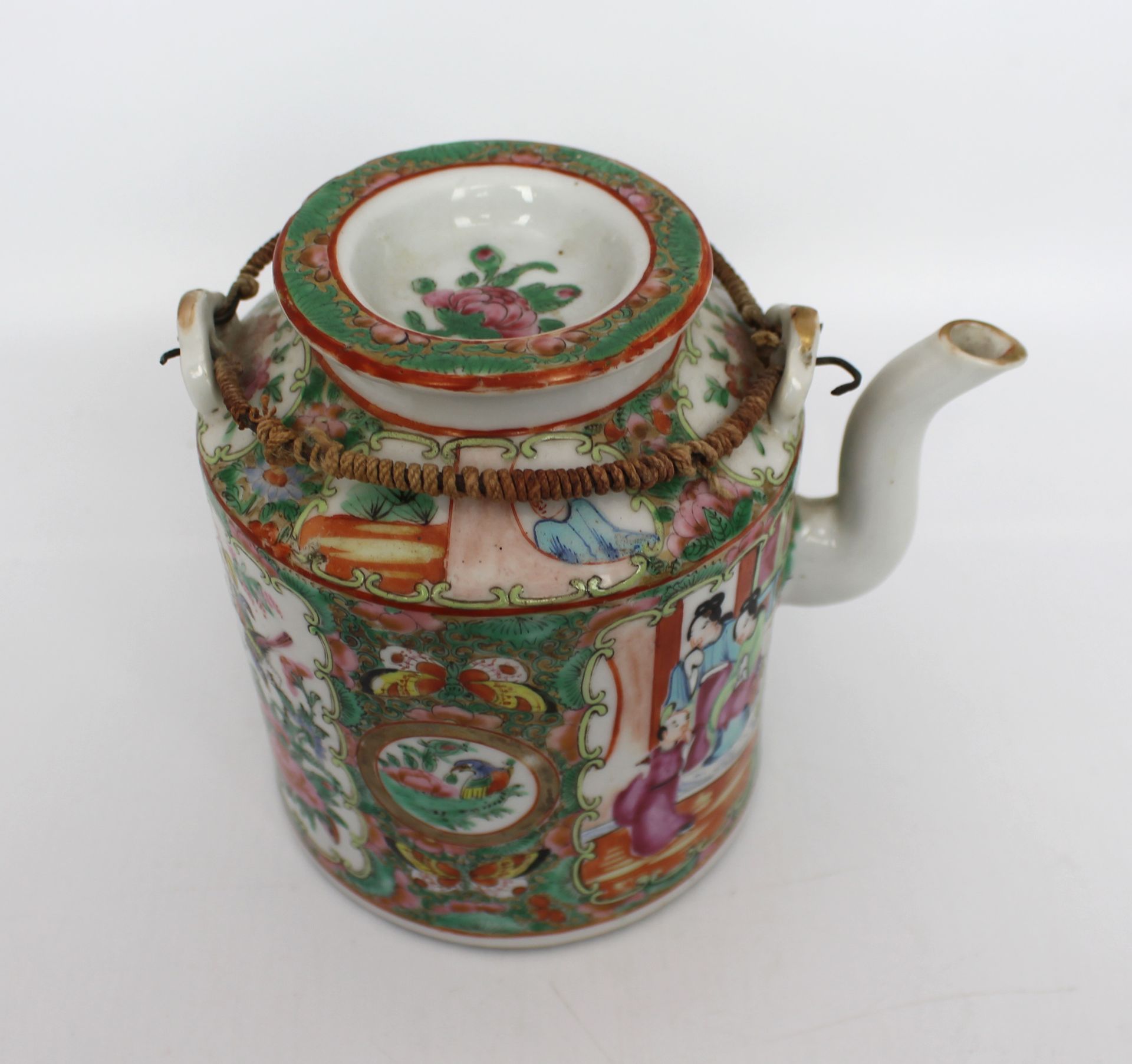 Cantonese Tea Pot c.1900 - Image 5 of 7