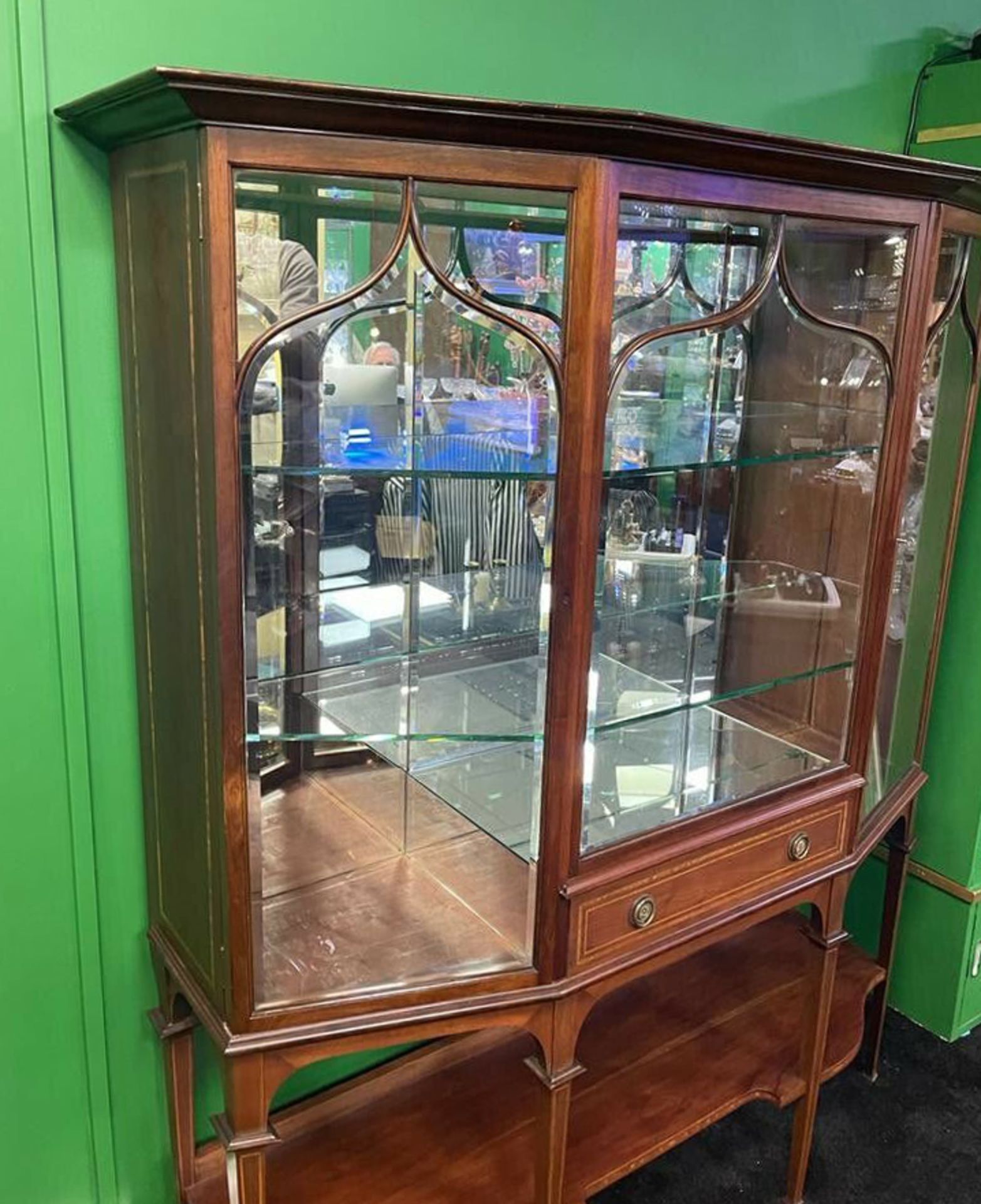 Fine 19th c. Mahogany Inlaid Mirrored Display Cabinet - Image 5 of 9