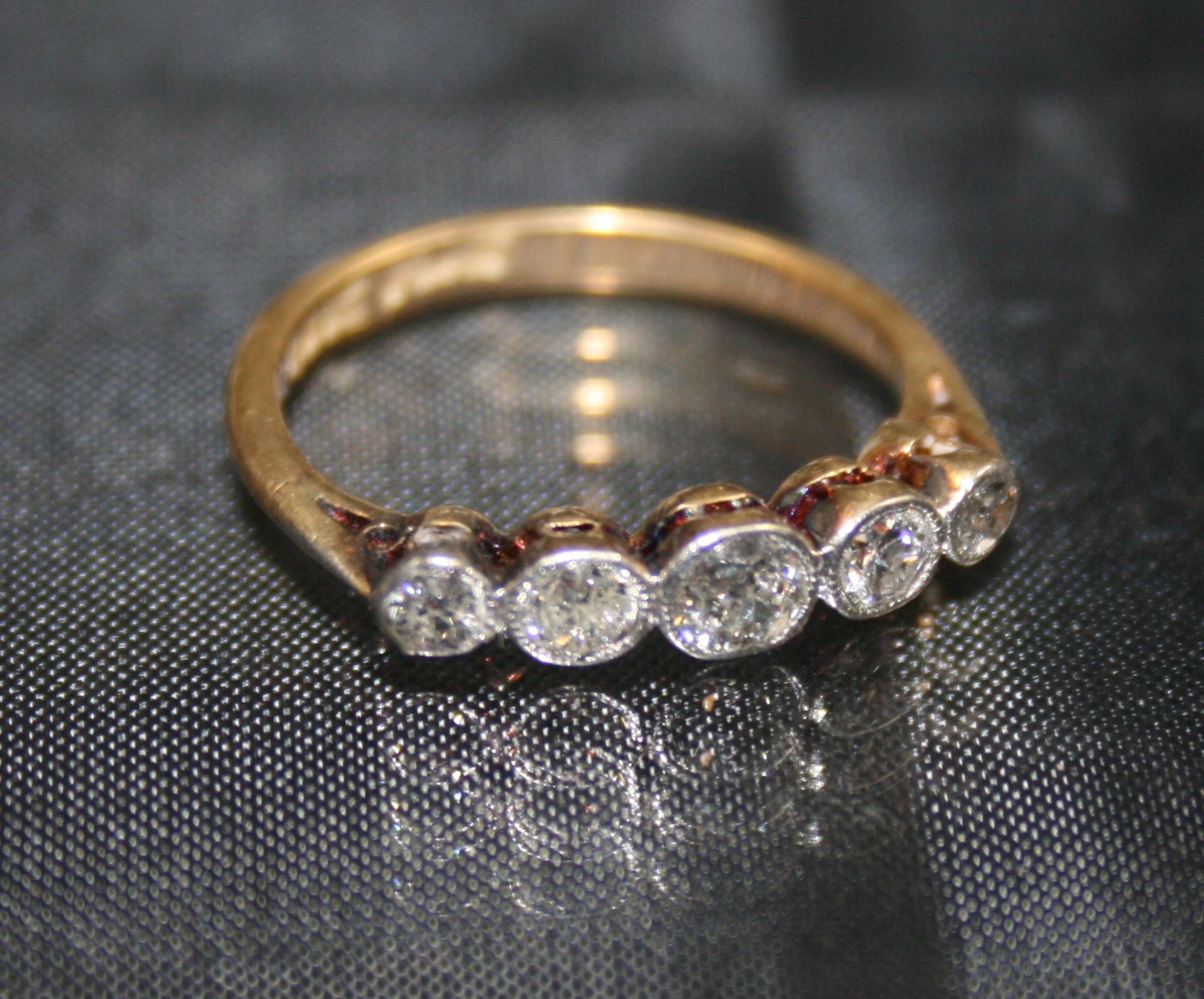 Diamond Five Stone 18ct Yellow Gold & Platinum Ring - Image 2 of 4