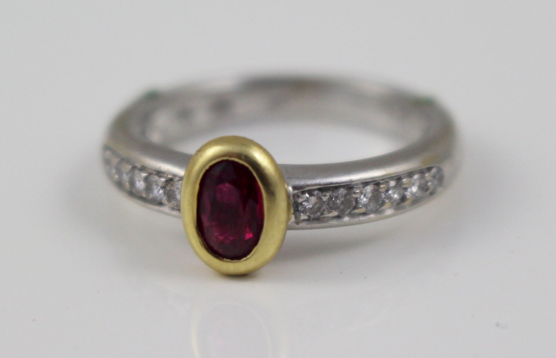 Ruby Rub Over Diamond 18ct White Gold Ring - Image 2 of 5