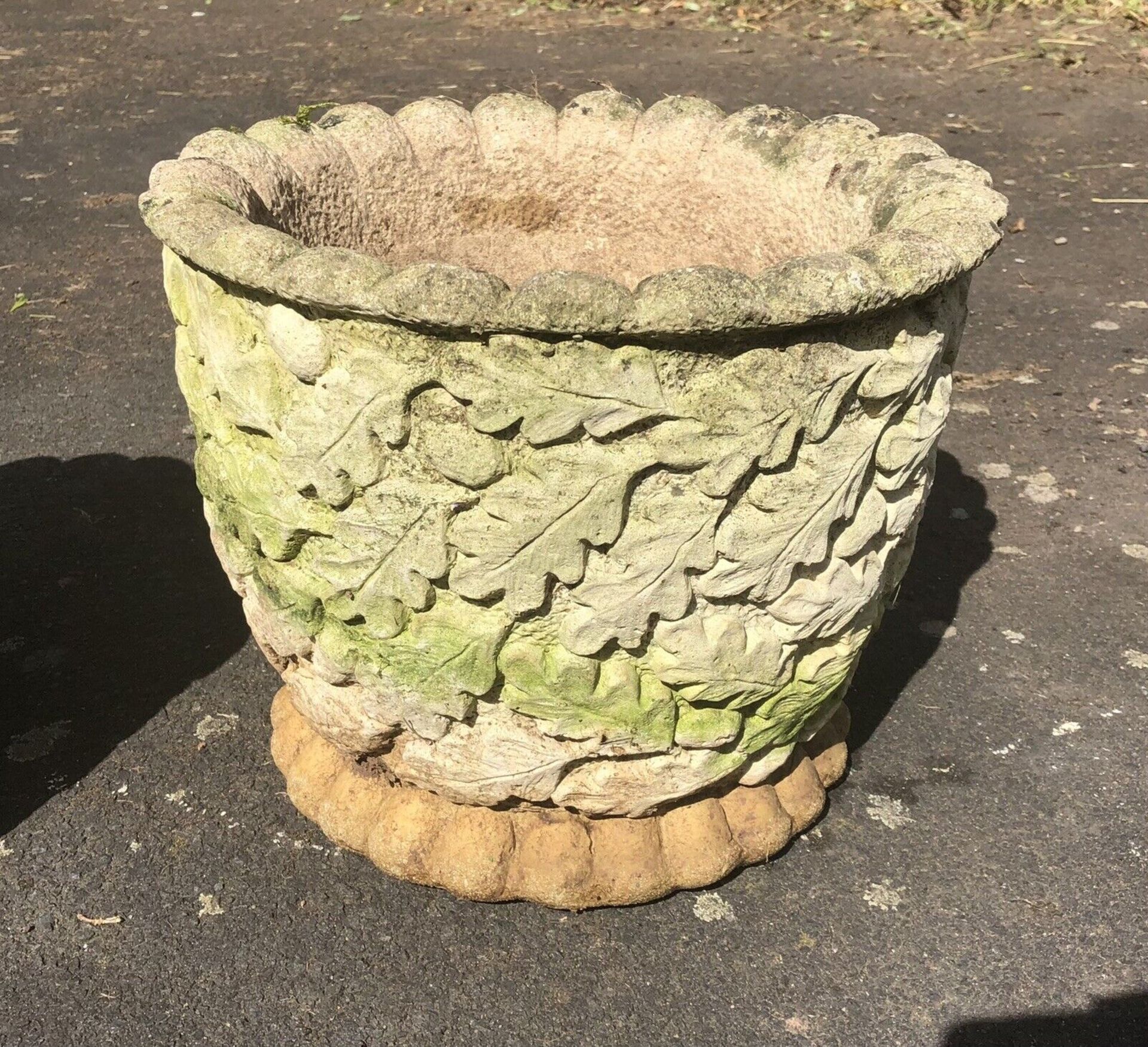 Pair Of Vintage Decorative Stone Planters - Image 3 of 4