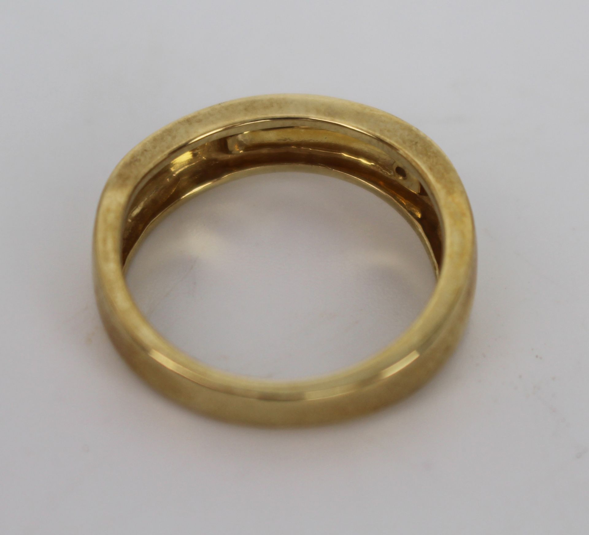 9ct Gold Diamond Ring - Image 5 of 5