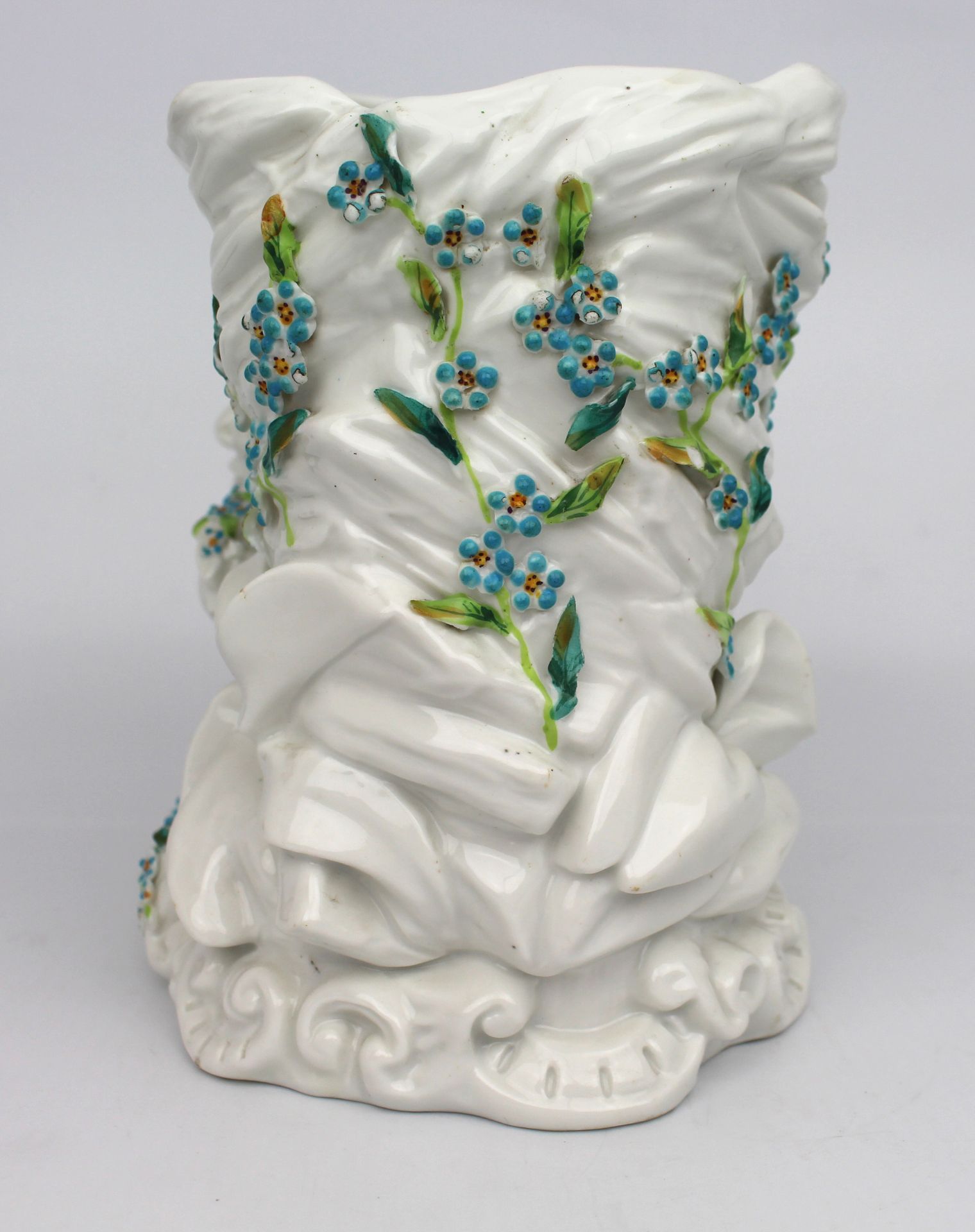 Early/Mid 20th c. Sitzendorf Cherub Vase - Image 4 of 6