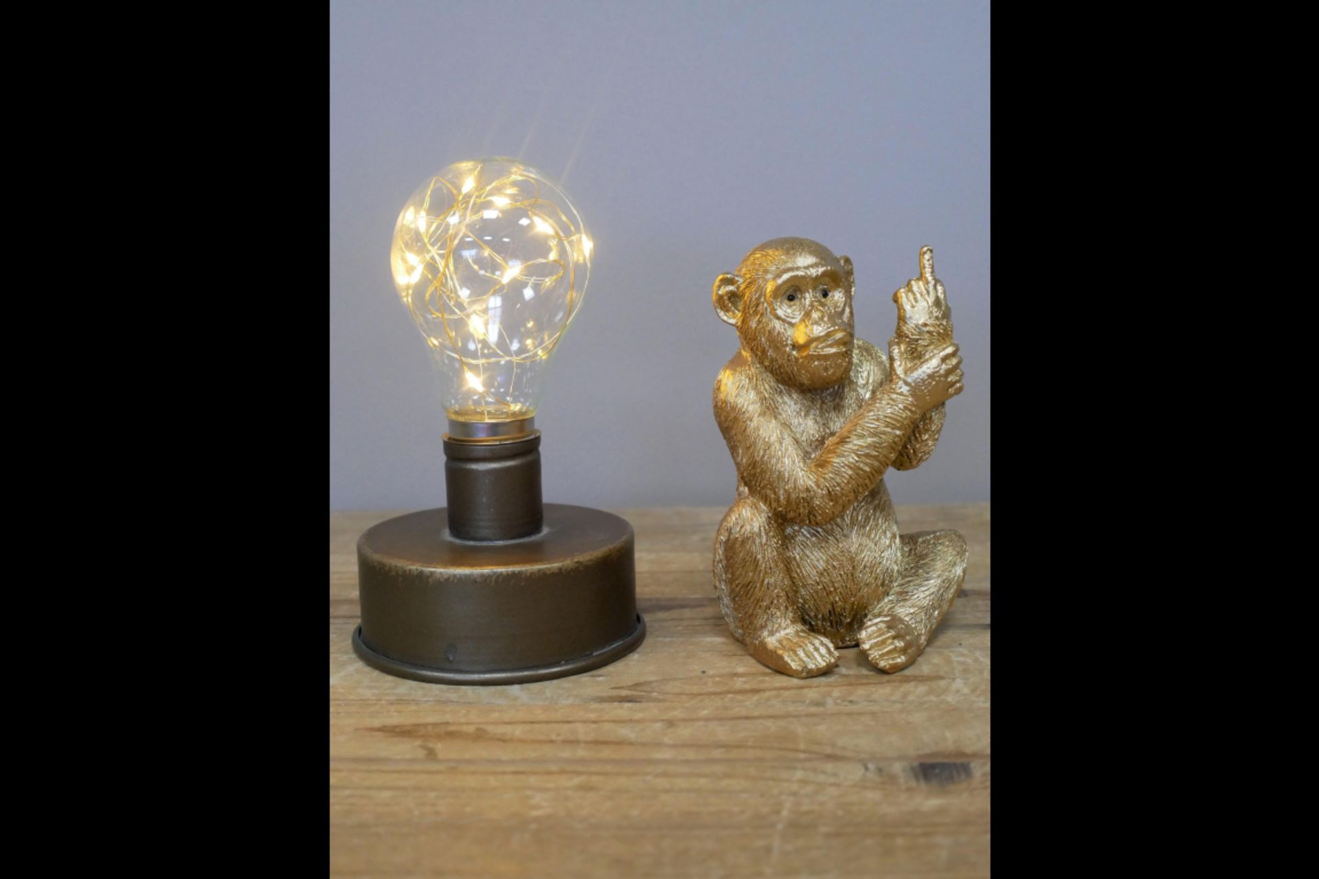 12x Small Naughty Monkey Ornaments - Image 7 of 9