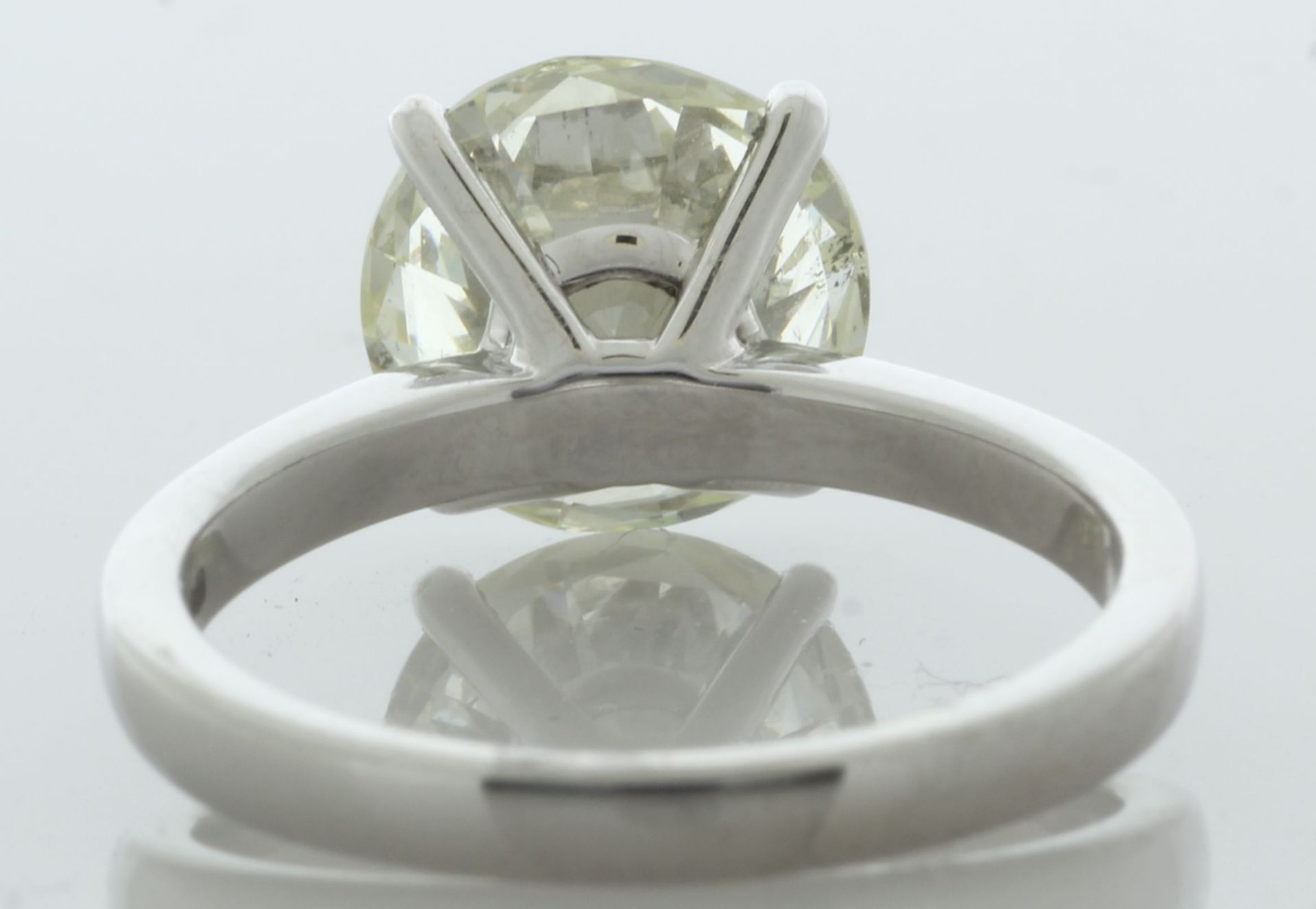 18ct White Gold Single Stone Prong Set Diamond Ring 3.30 Carats - Image 3 of 3