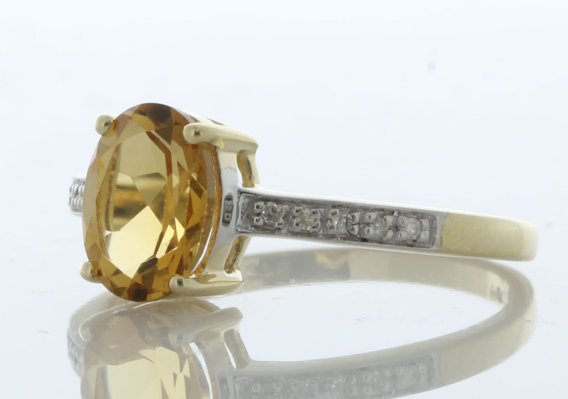 9ct Yellow Gold Diamond And Citrine Ring (C1.09) 0.04 Carats - Image 2 of 3