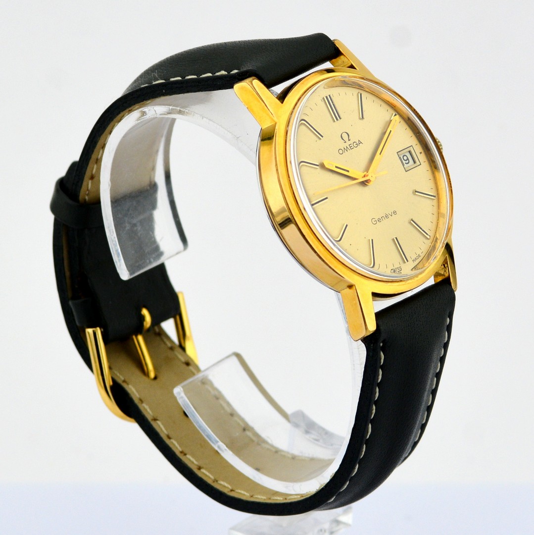 Omega / Vintage Automatic Date - Gentlmen's Steel Wrist Watch - Image 2 of 7