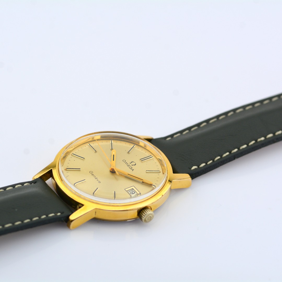 Omega / Vintage Automatic Date - Gentlmen's Steel Wrist Watch - Image 5 of 7