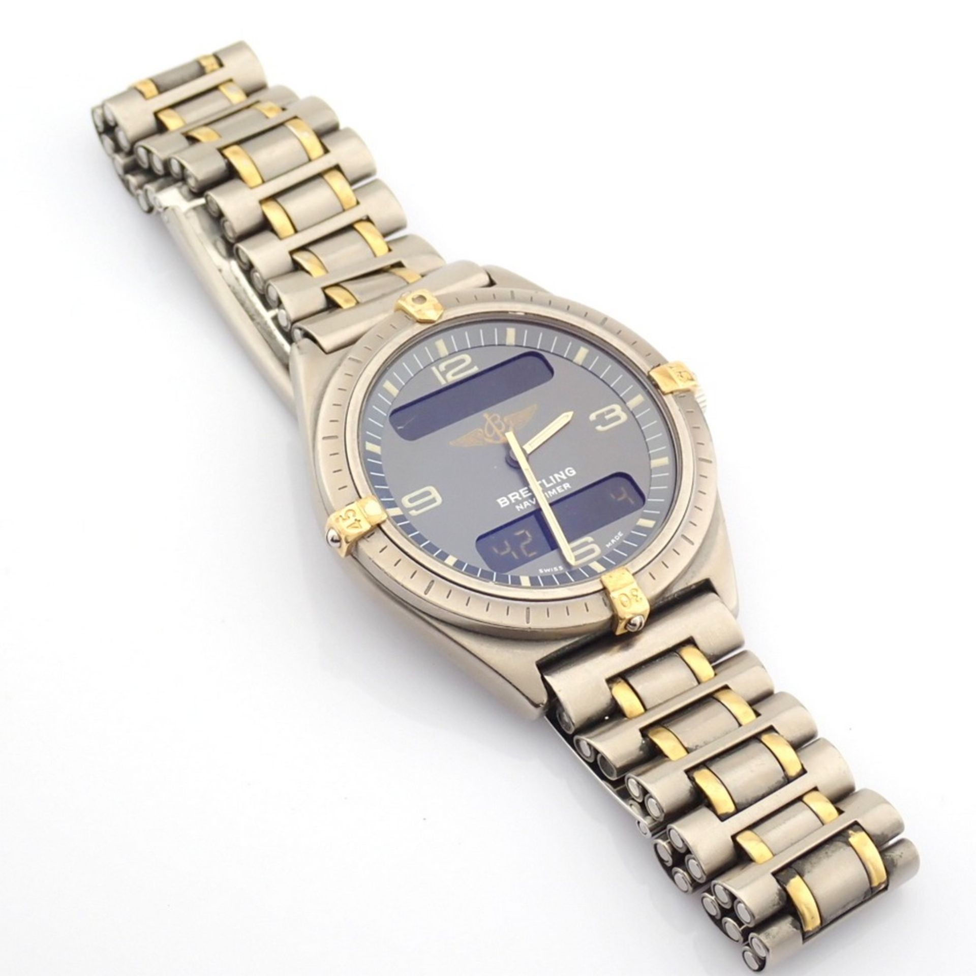 Breitling / Navitimer 80360 - Gentlmen's Titanium Wrist Watch - Image 15 of 16