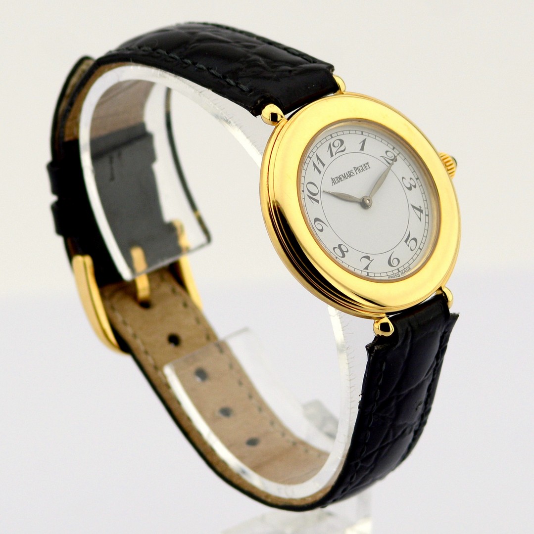 Audemars Piguet / Roy Stonea 18K Yellow Gold - Lady's Yellow gold Wrist Watch - Image 11 of 14