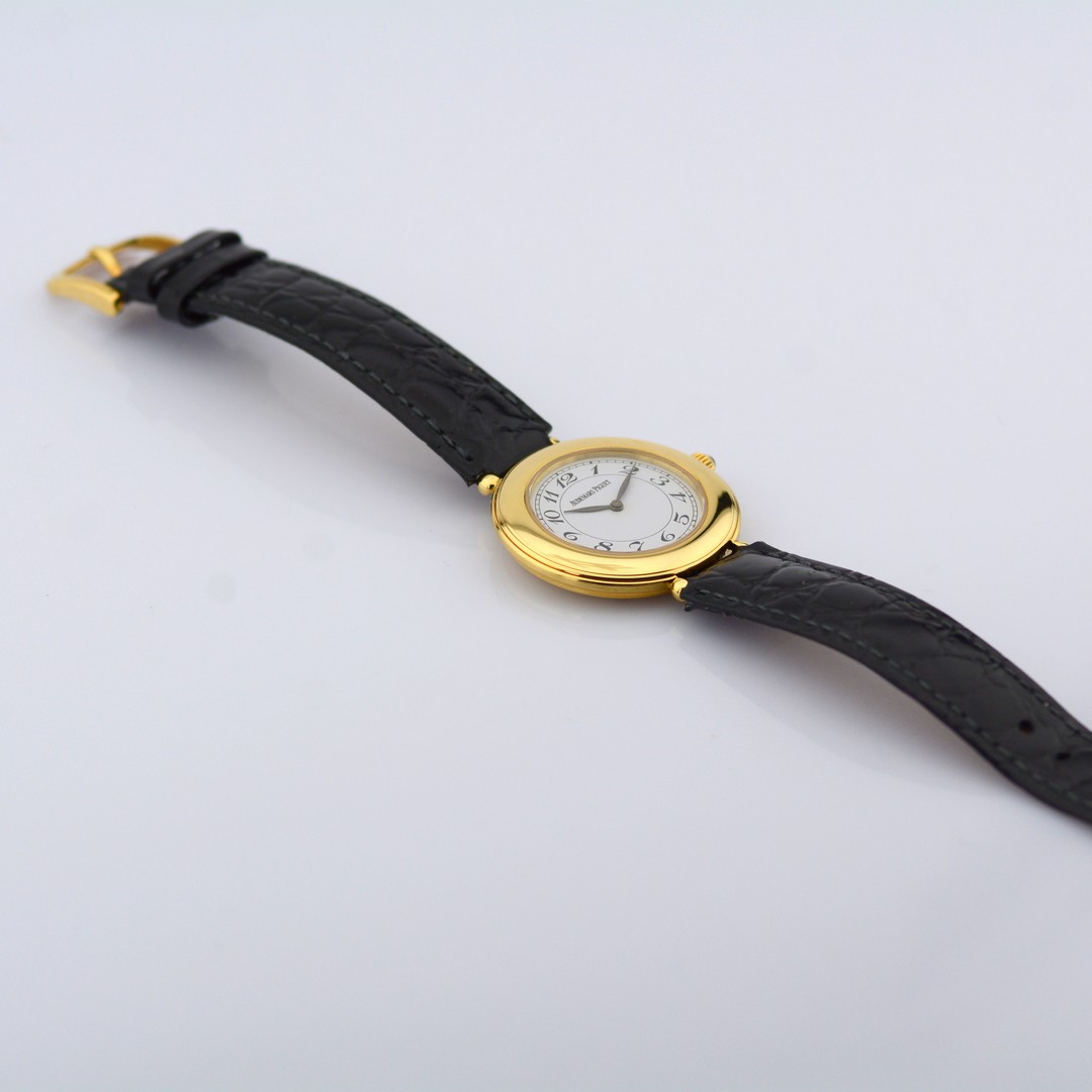 Audemars Piguet / Roy Stonea 18K Yellow Gold - Lady's Yellow gold Wrist Watch - Image 2 of 14