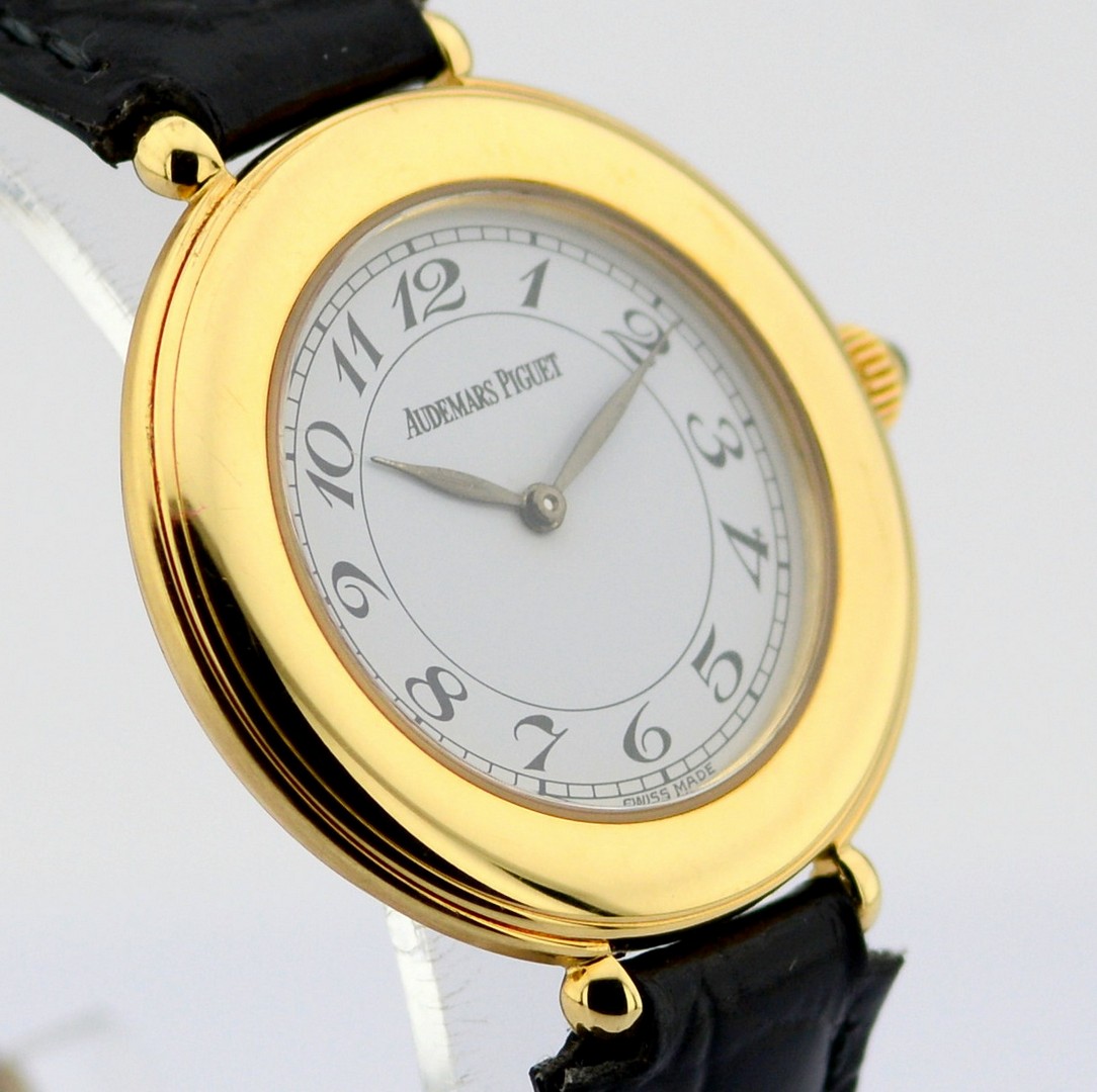 Audemars Piguet / Roy Stonea 18K Yellow Gold - Lady's Yellow gold Wrist Watch - Image 8 of 14