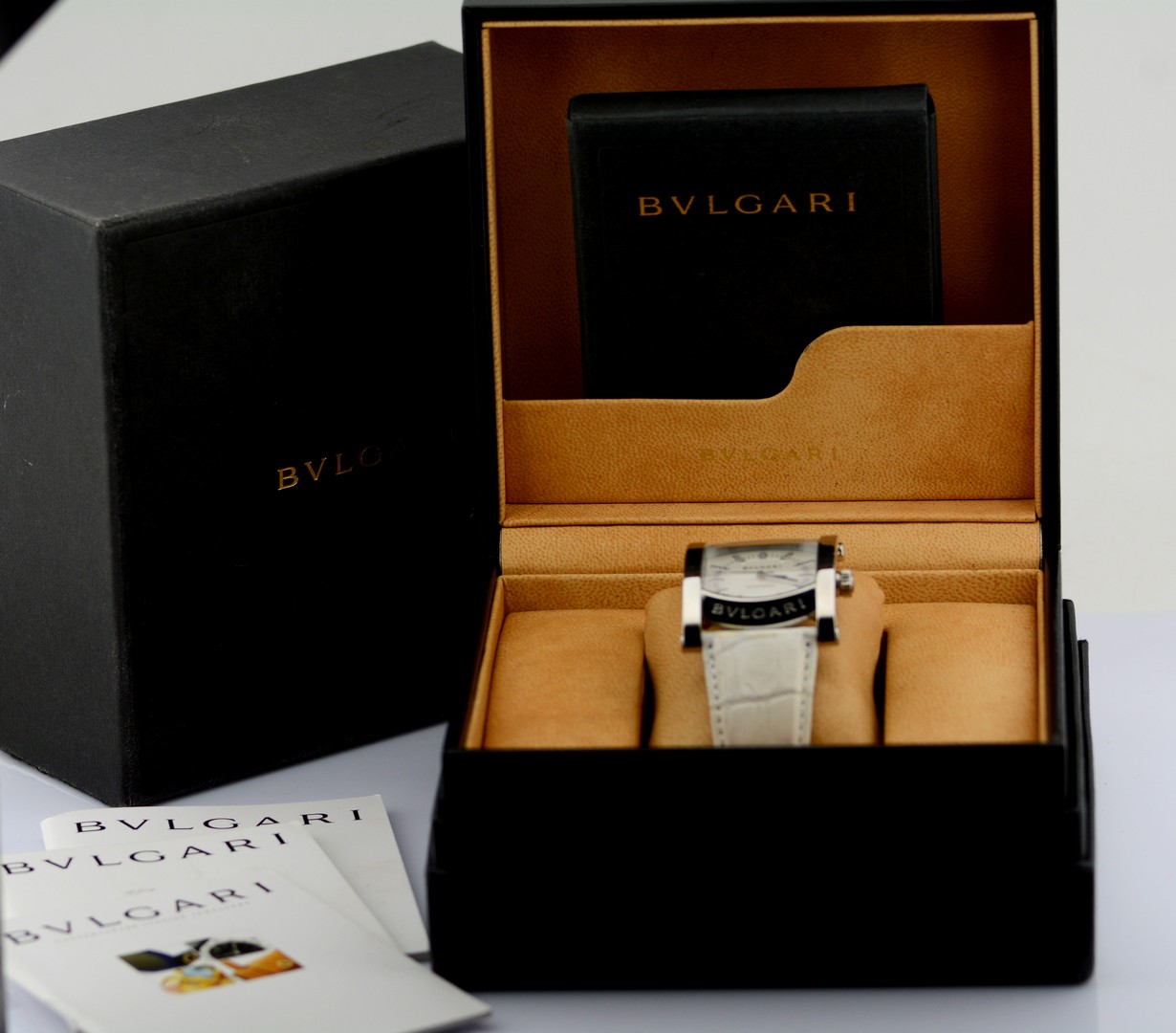 Bvlgari / AA44S Diamond Mother of pearl dial - Gentlmen's Steel Wrist Watch - Image 11 of 11