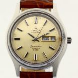 Omega / Seamaster Cosmic 2000 Day Date Automatic Vintage - Gentlmen's Steel Wrist Watch