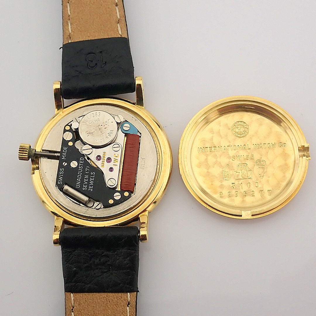 IWC / Schaffhausen - Lady's Yellow gold Wrist Watch - Image 11 of 14