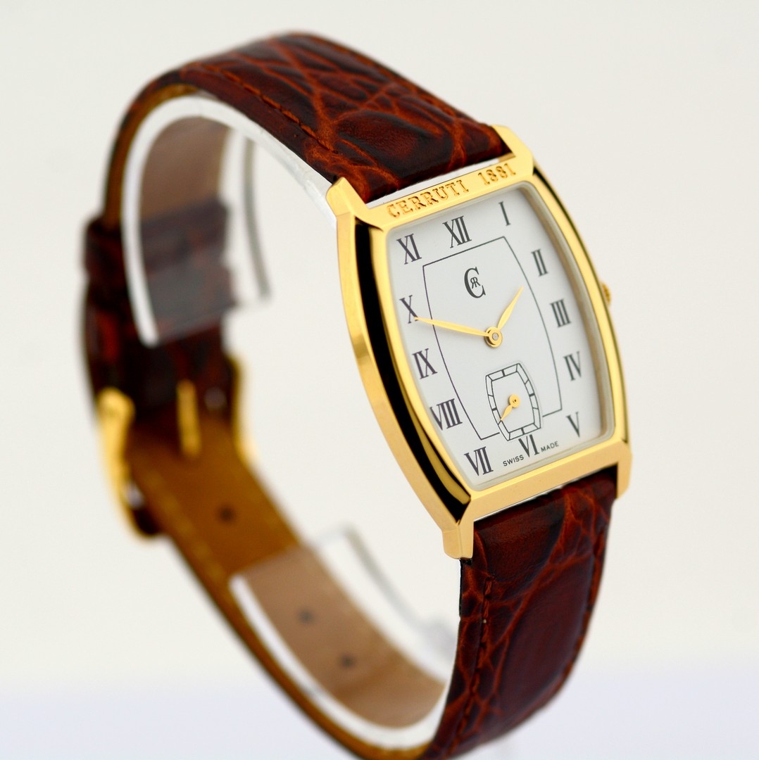 Cerruti / 1881 Unworn - (Unworn) Gentlmen's Gold/Steel Wrist Watch - Image 3 of 9