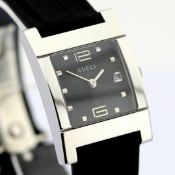 Gucci / 7700L Date Dial - (Unworn) Unisex Steel Wrist Watch