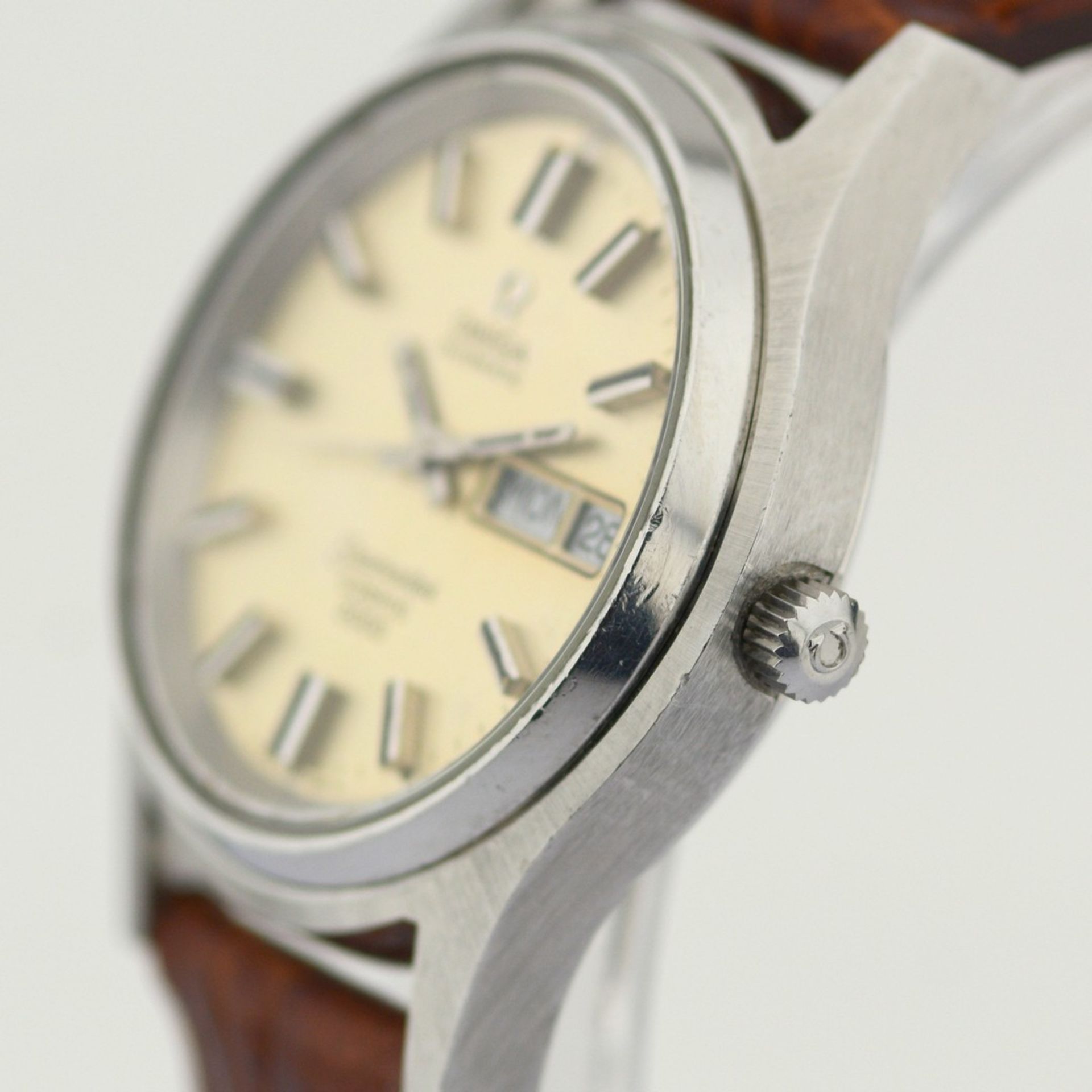 Omega / Seamaster Cosmic 2000 Day Date Automatic Vintage - Gentlmen's Steel Wrist Watch - Image 4 of 9