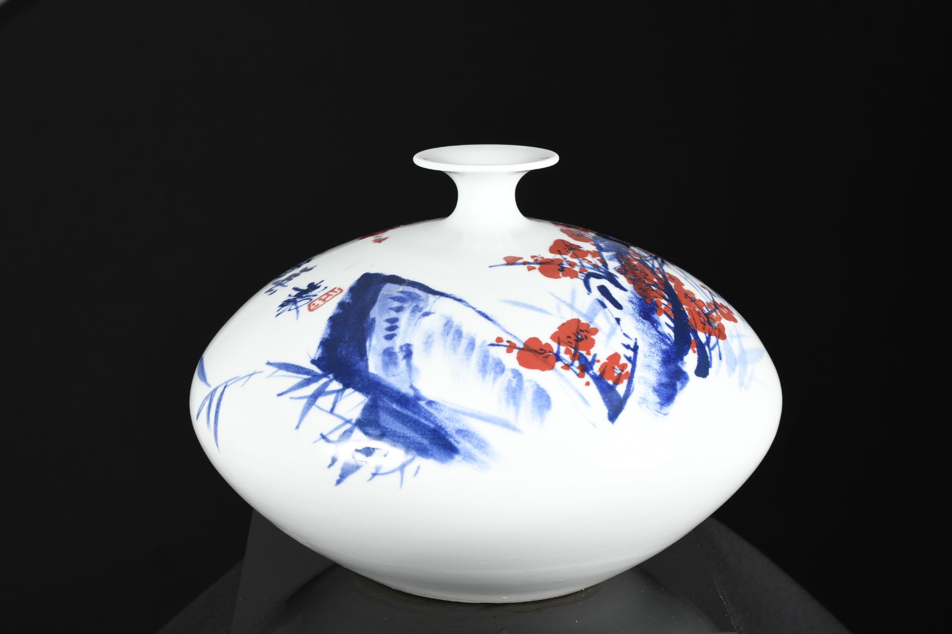 Small Neck Porcelain Hand Made Art Vase - Image 4 of 5