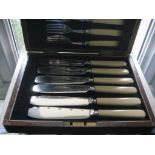 Vintage Set of 12 Piece Fish Servers Knives and Forks In Original Case