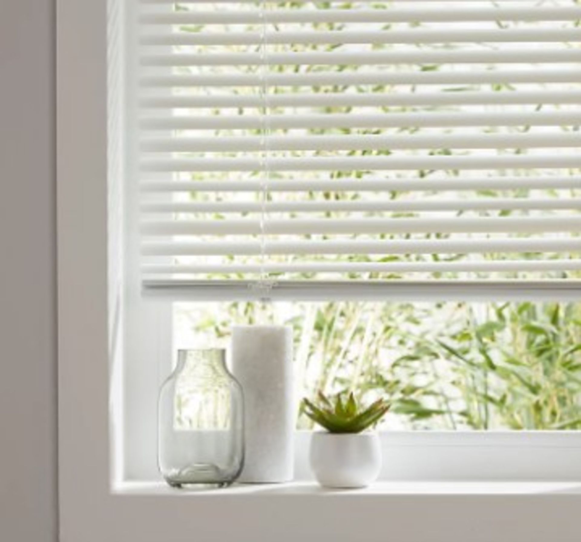 11 x Studio White Aluminium Venetian Blinds 180 X 180cm RRP £35.00 Each